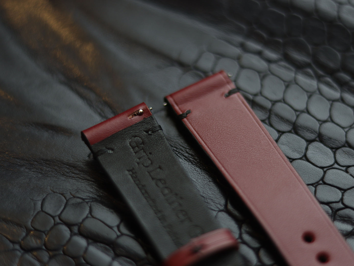 LEATHER STRAPS CRIMSON RED (BLACK) MINIMAL STITCHED GRIP LEATHER GOODS