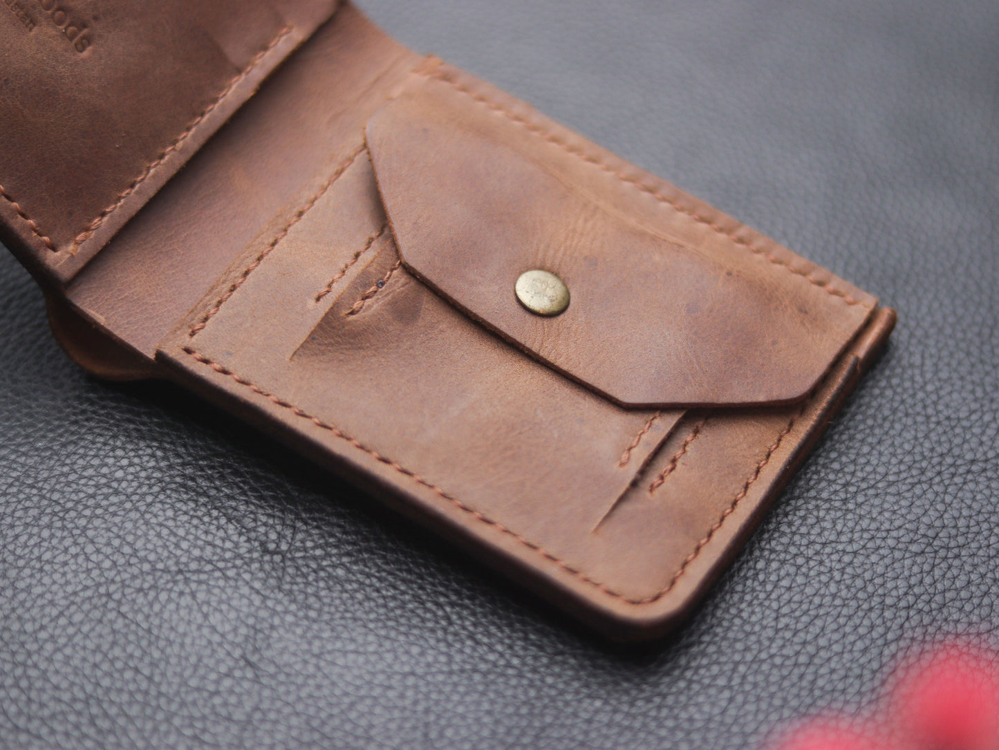 "FORMAL" BI-FOLD WALLET COFFEE BROWN - grip