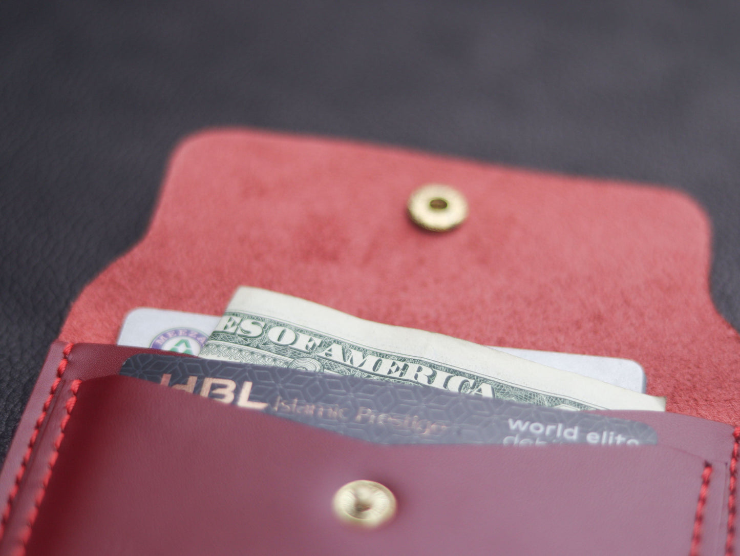 SNAPPER - CRIMSON RED grip