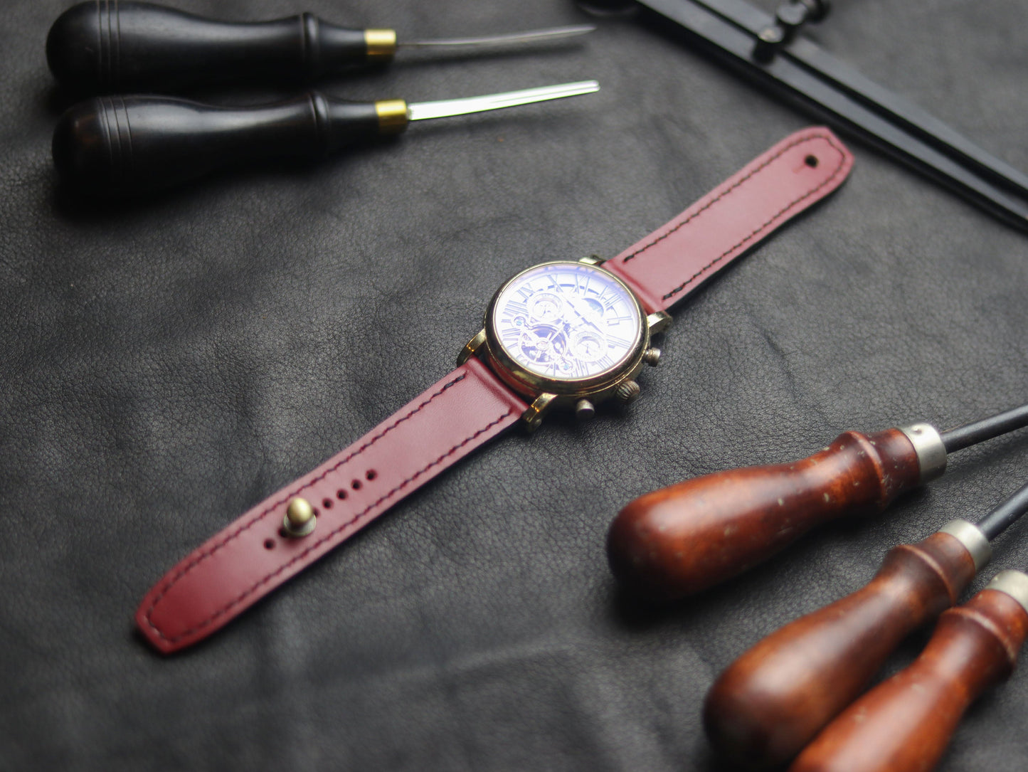 CRIMSON RED (BLACK) - FULL STITCHED WATCH STRAPS grip