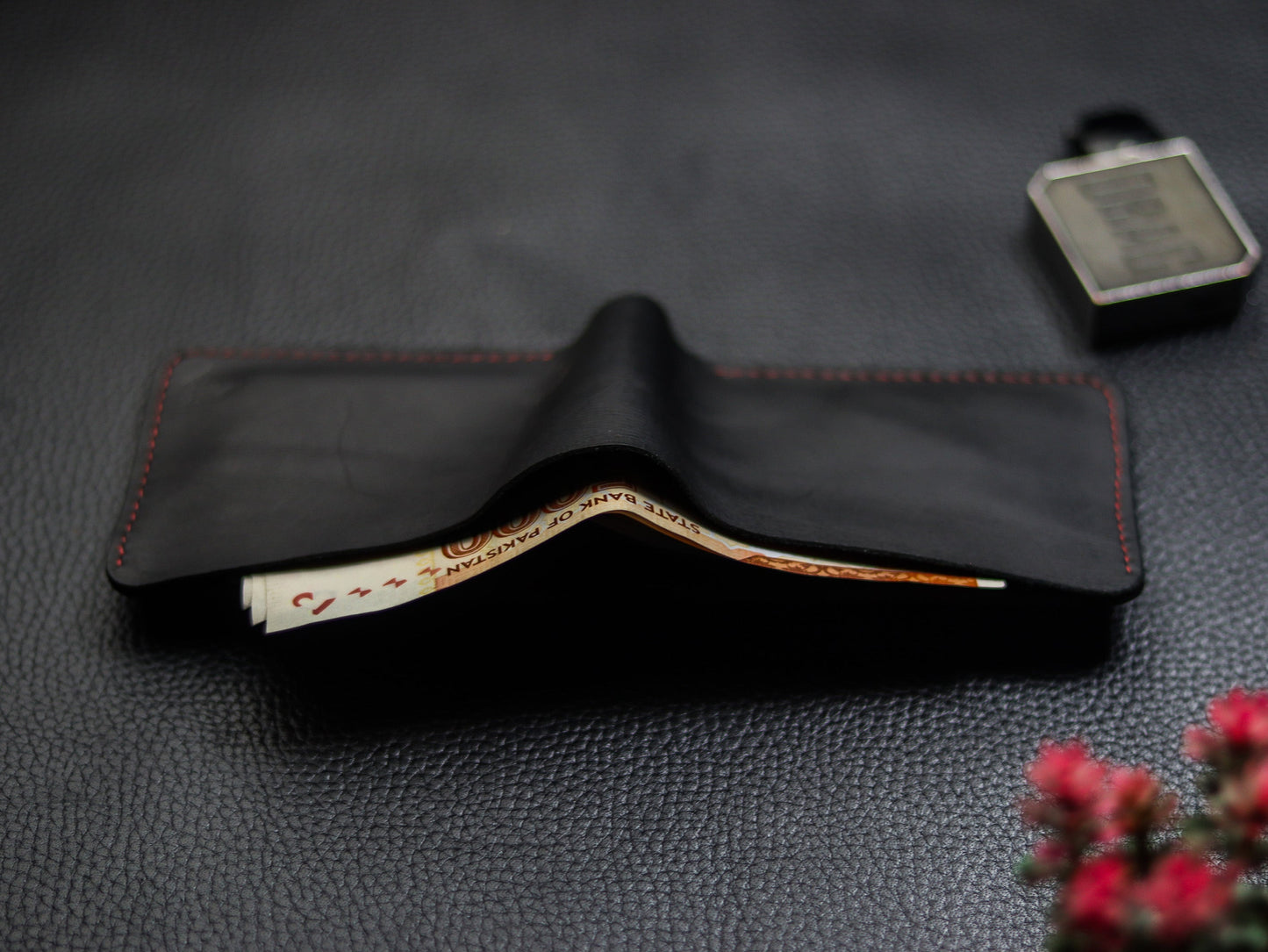 URBAN LEATHER WALLET CHARCOLE BLACK & RED grip