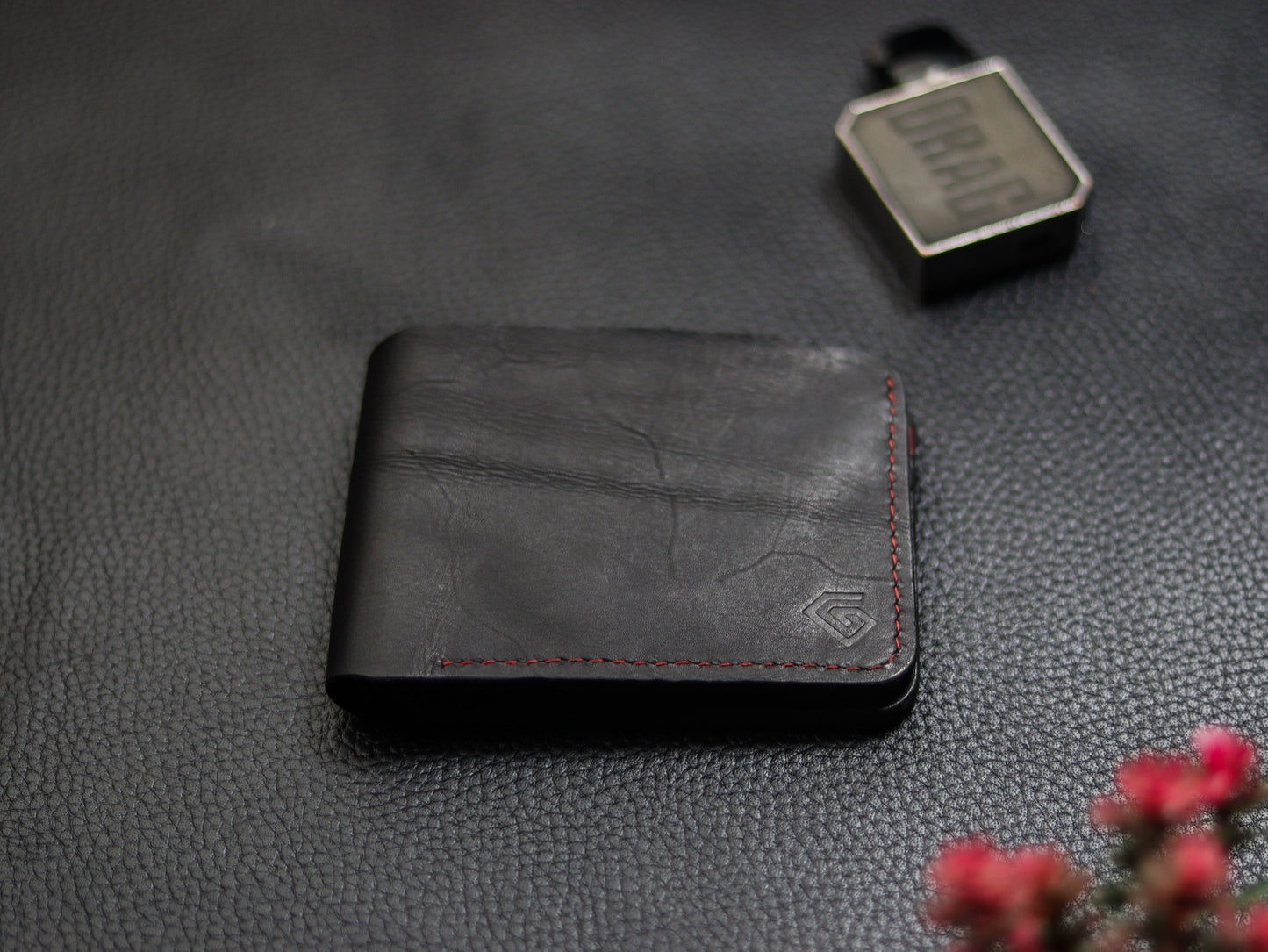 URBAN LEATHER WALLET CHARCOLE BLACK & RED grip