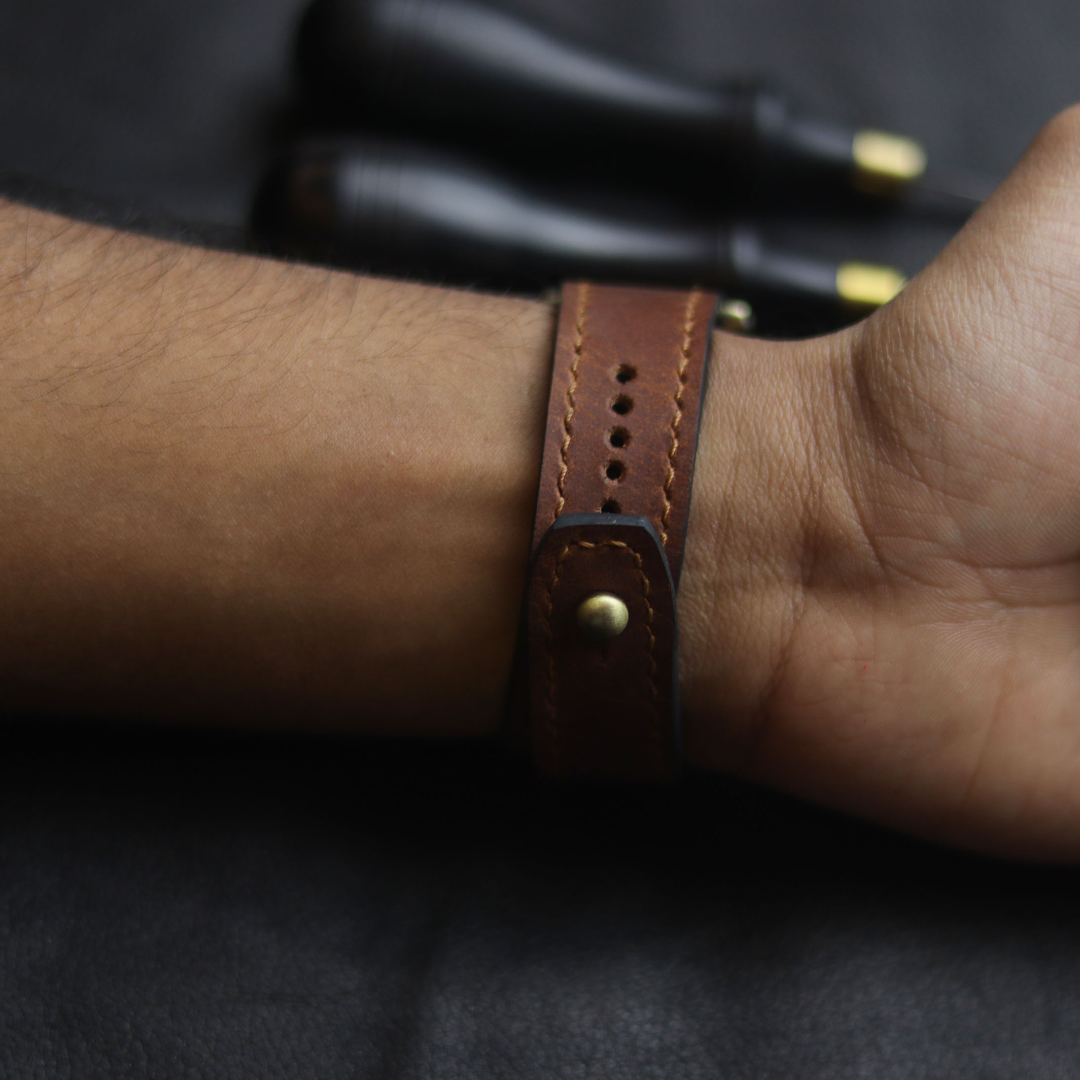 PANTOM BLACK (BEACH) - MINIMAL STITCHED WATCH STRAPS grip