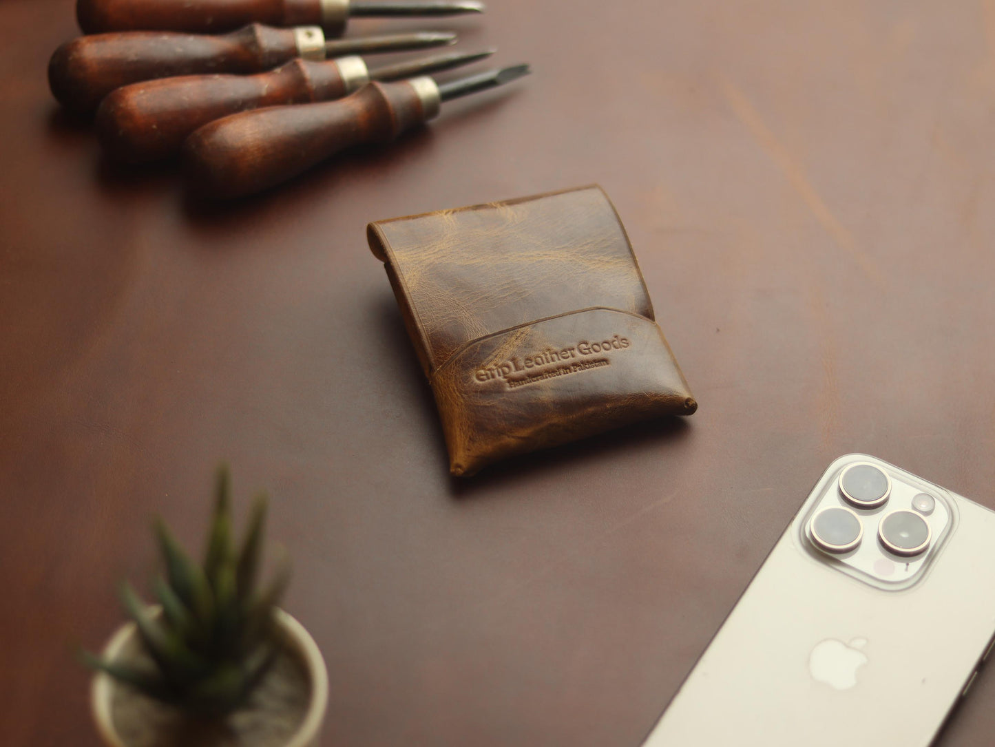 Trevon - BROWN GRIP LEATHER GOODS
