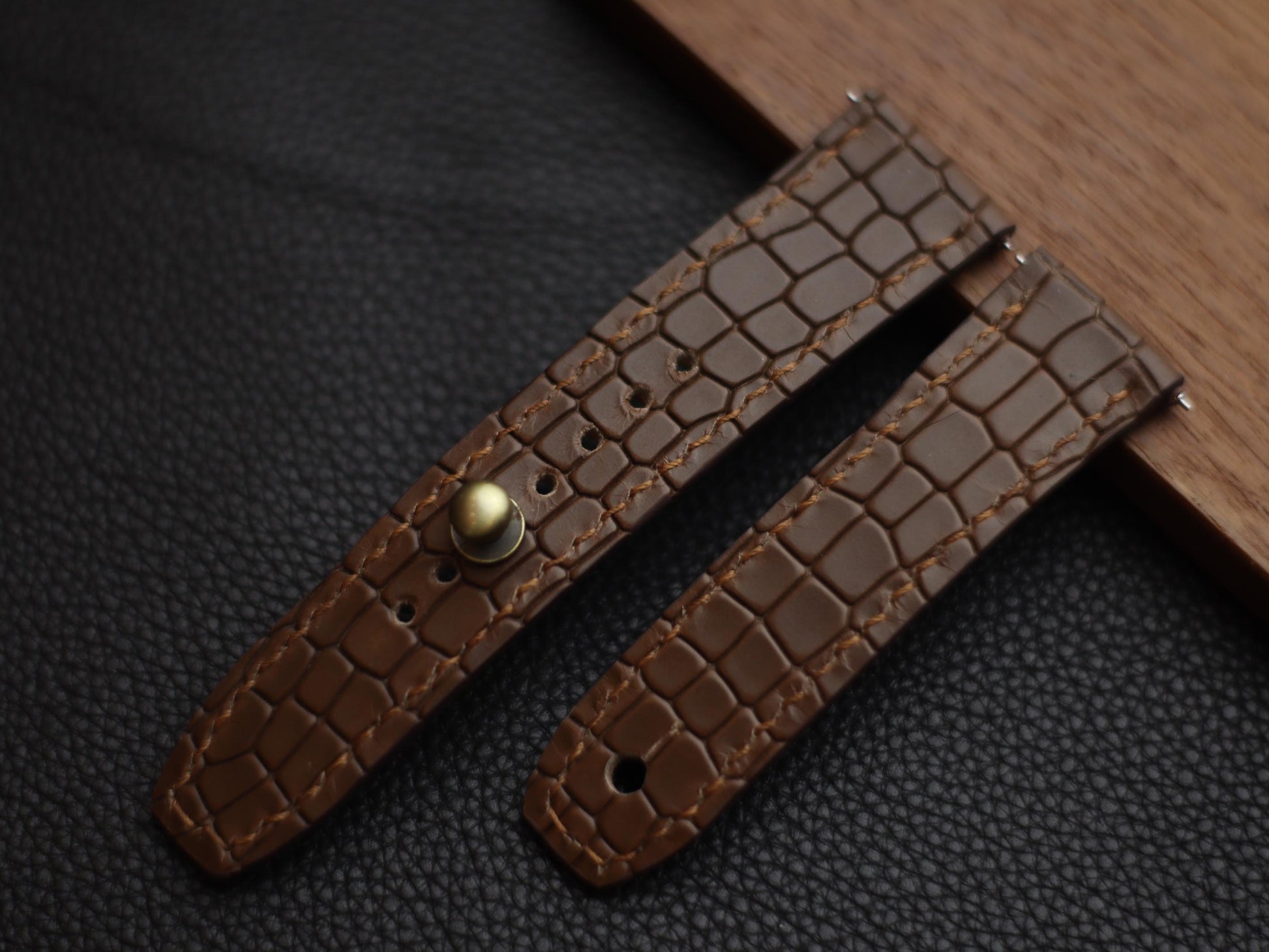 SEPIA BROWN (BROWN) - FULL STITCHED WATCH STRAPS grip