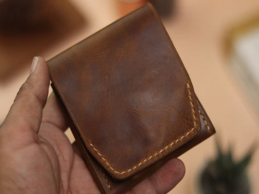 CARVES MINI SMART WALLET BRUNETTE BROWN