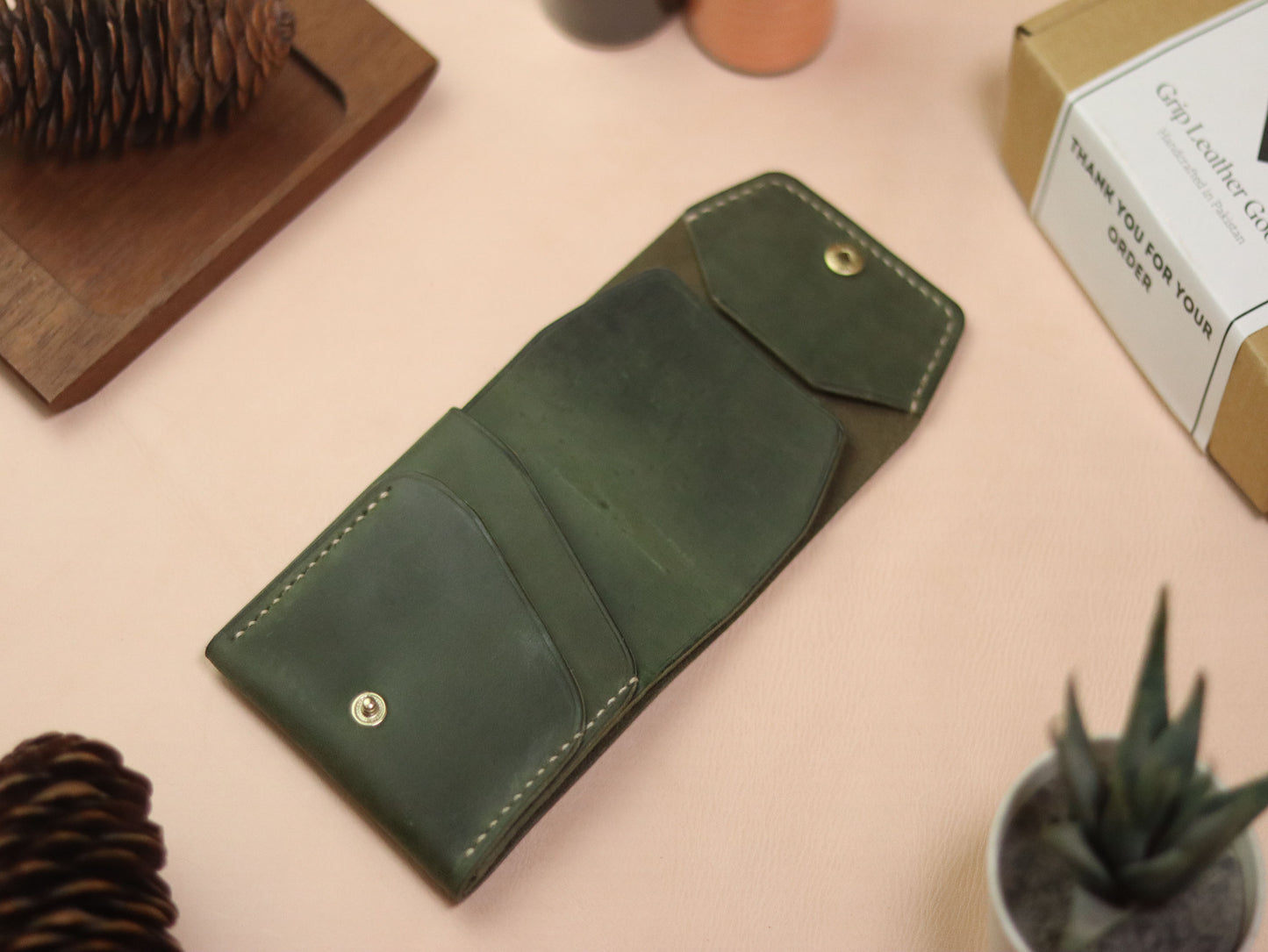 CARVES MINI SMART WALLET EMERALD GREEN