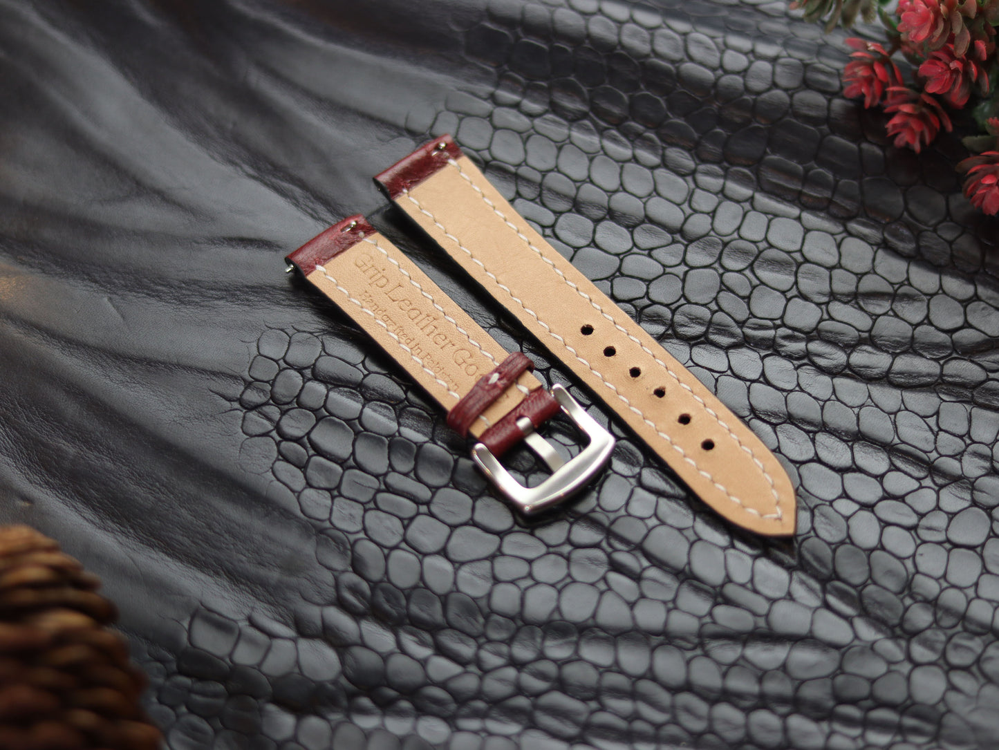 LEATHER STRAPS SCARLET RED (WHITE) FULL STITCHED GRIP LEATHER GOODS