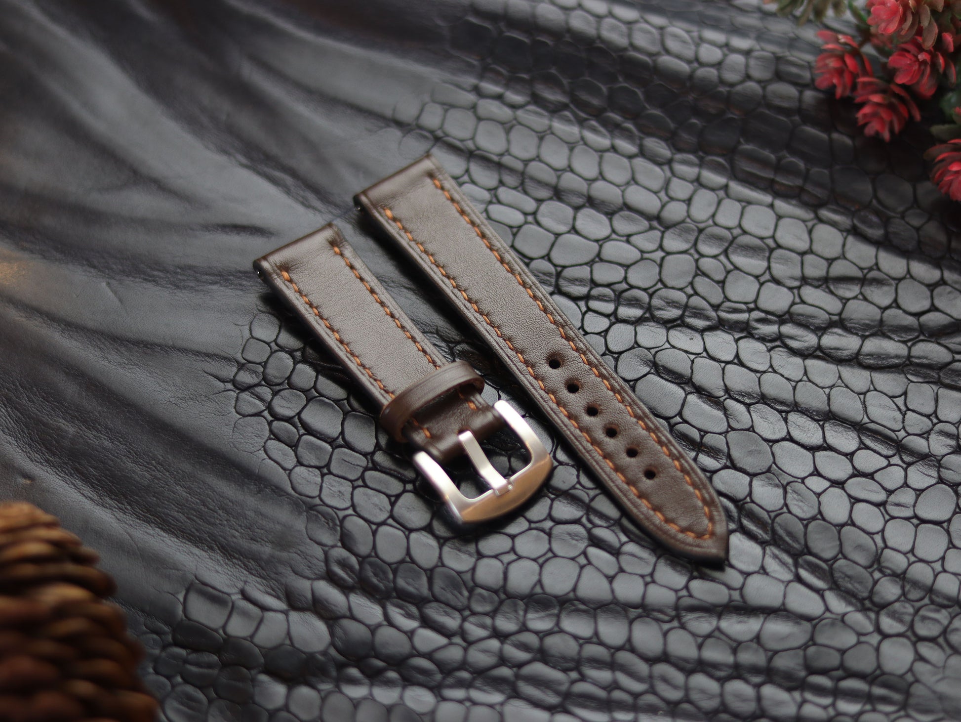 LEATHER STRAPS RUSTIC BROWN  (BROWN) FULL STITCHED GRIP LEATHER GOODS