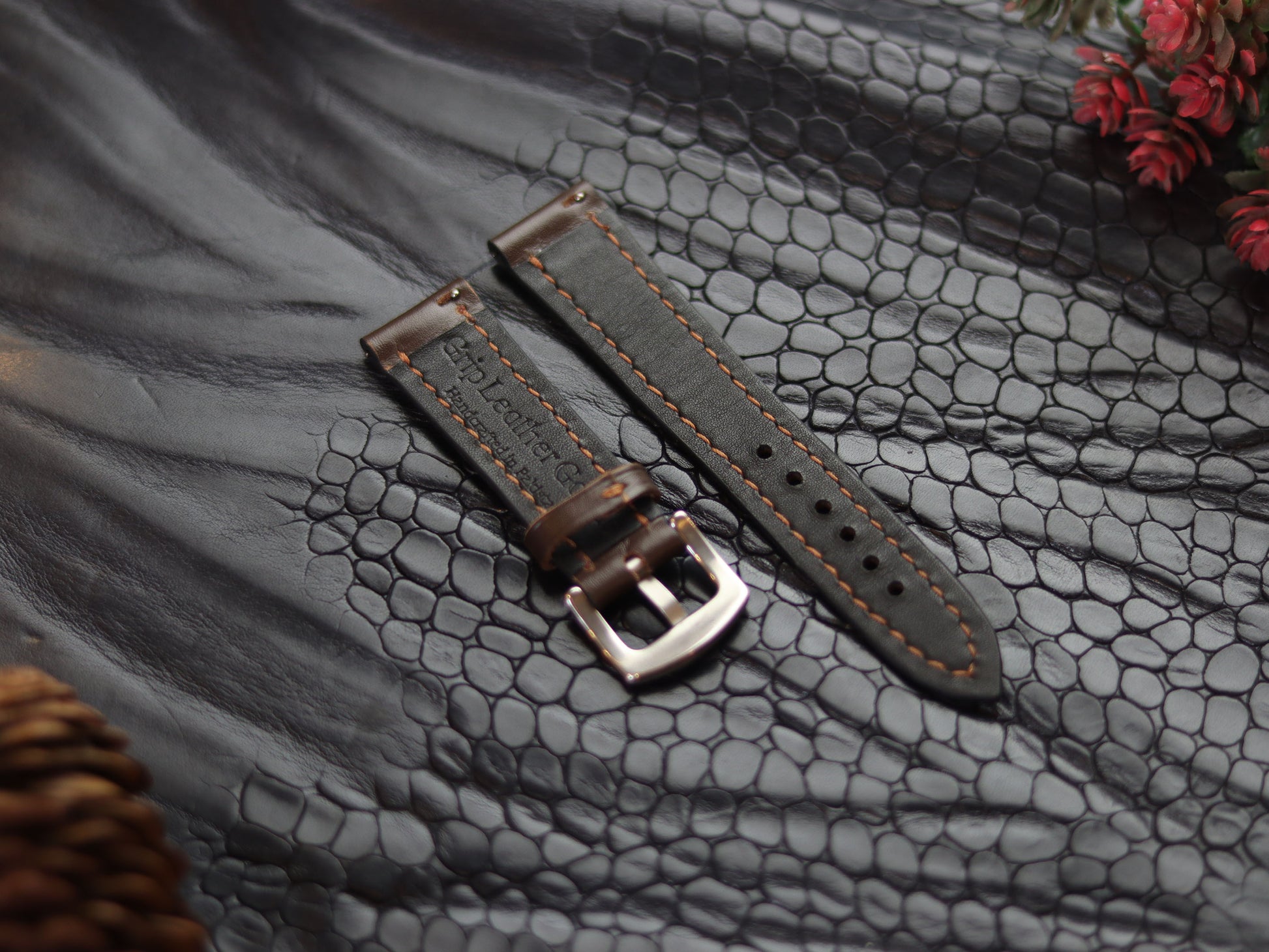 LEATHER STRAPS RUSTIC BROWN  (BROWN) FULL STITCHED GRIP LEATHER GOODS