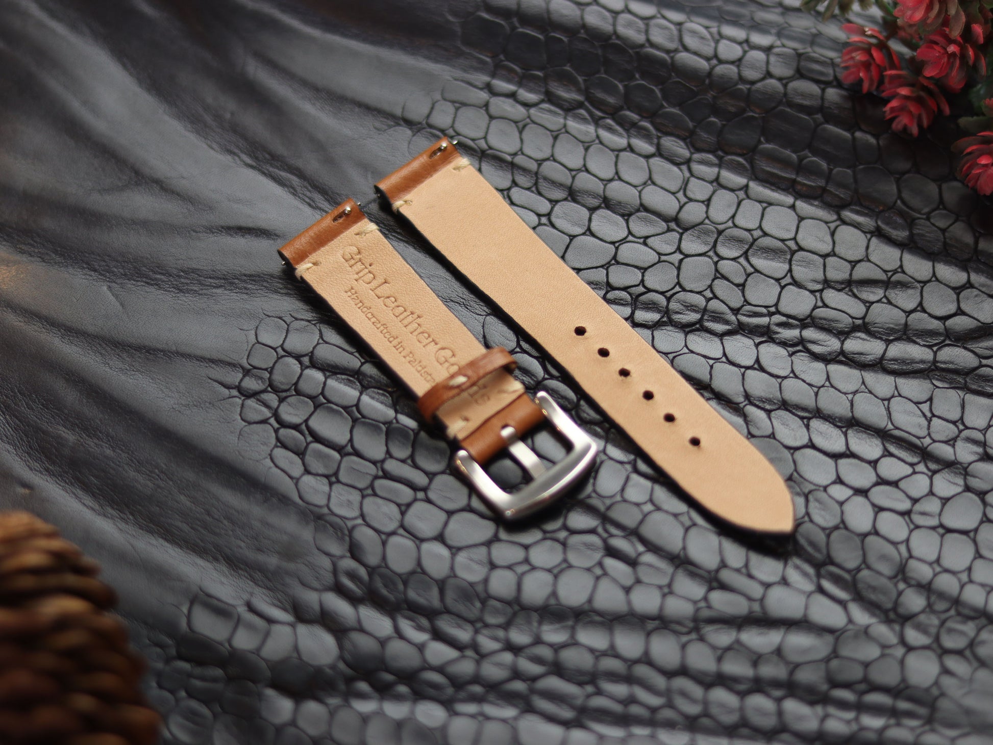 LEATHER STRAPS TEN BROWN (BEACH)  MINIMAL STITCHED GRIP LEATHER GOODS