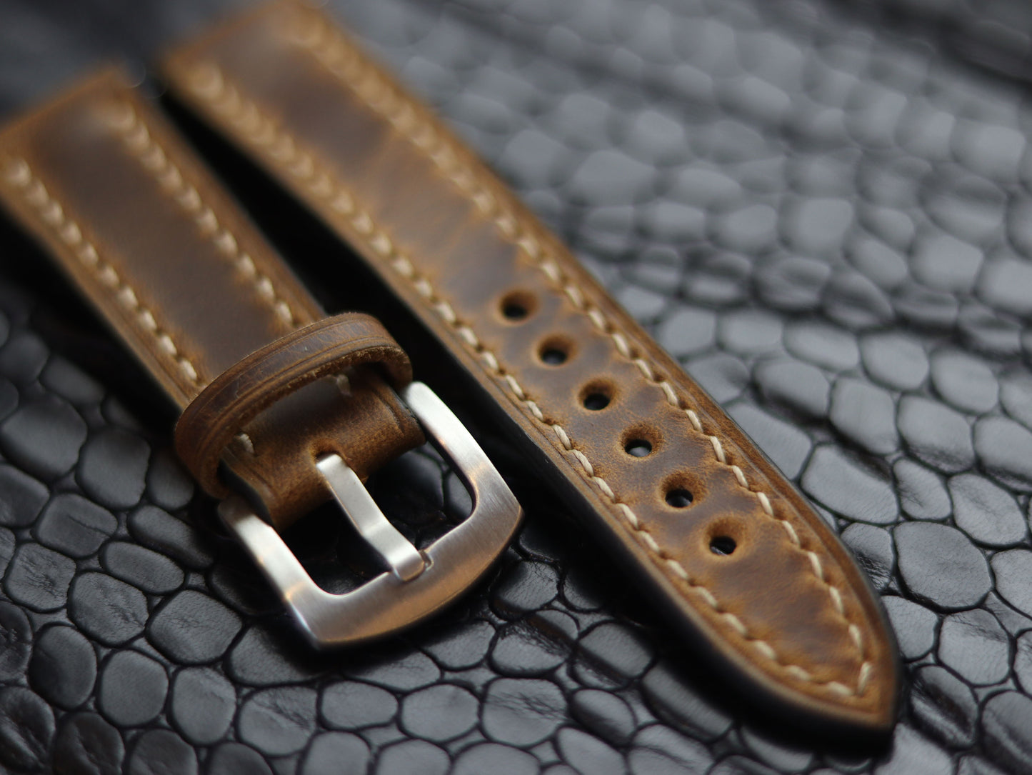 LEATHER STRAPS BRUNETTE BROWN (BEACH)  FULL STITCHED GRIP LEATHER GOODS