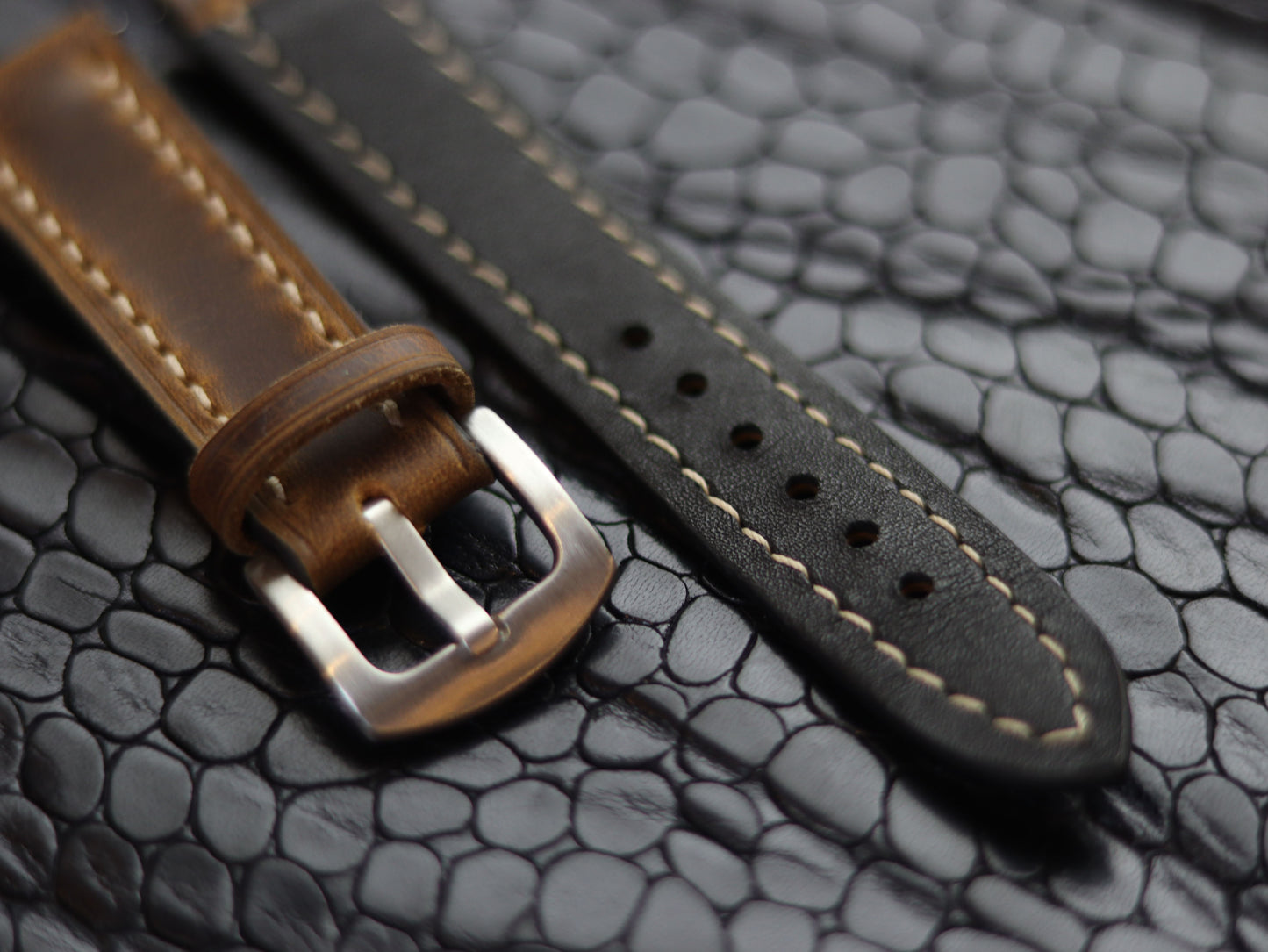 LEATHER STRAPS BRUNETTE BROWN (BEACH)  FULL STITCHED GRIP LEATHER GOODS