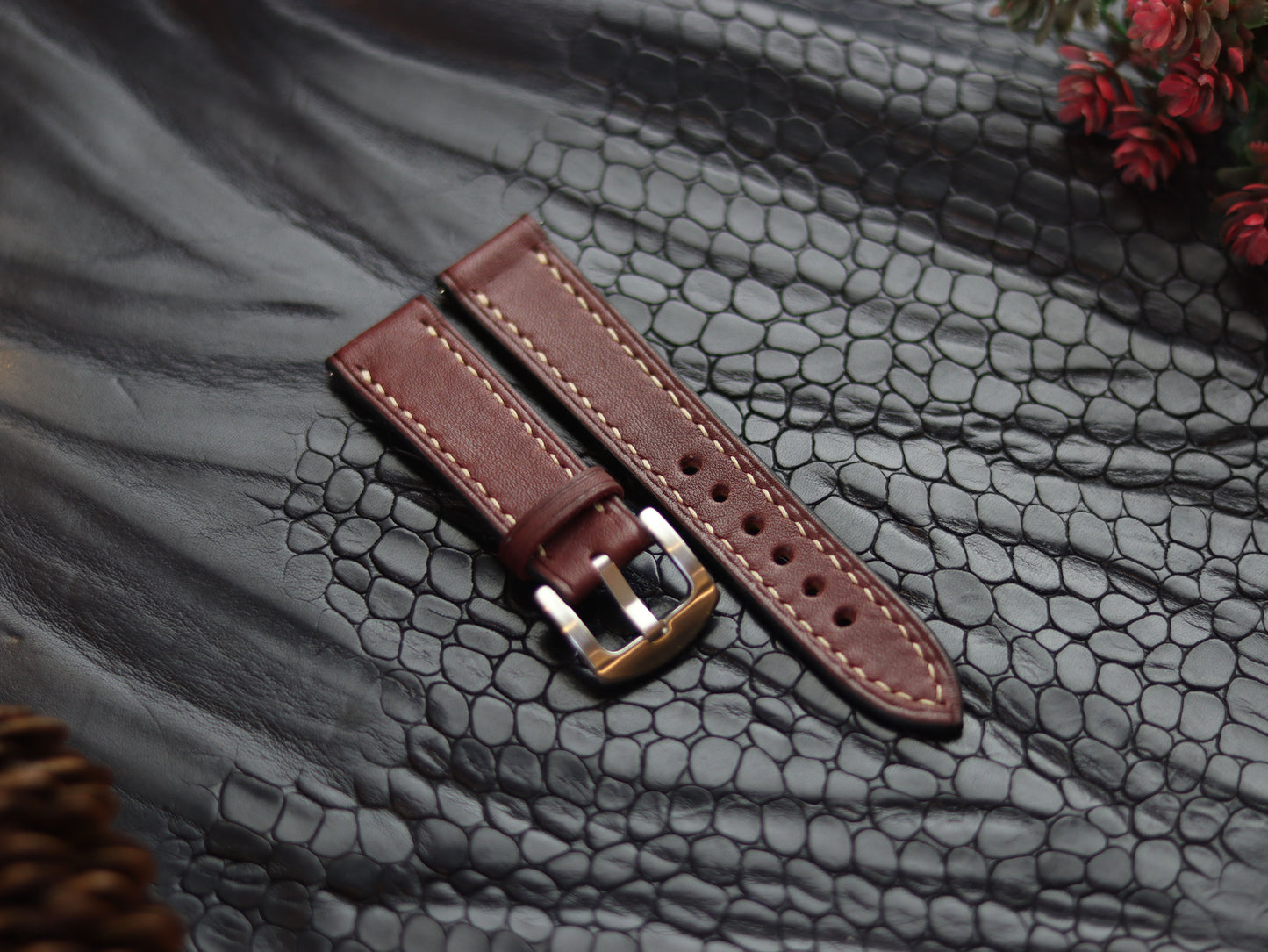 LEATHER STRAPS VINTAGE RED (BEACH)  FULL STITCHED GRIP LEATHER GOODS