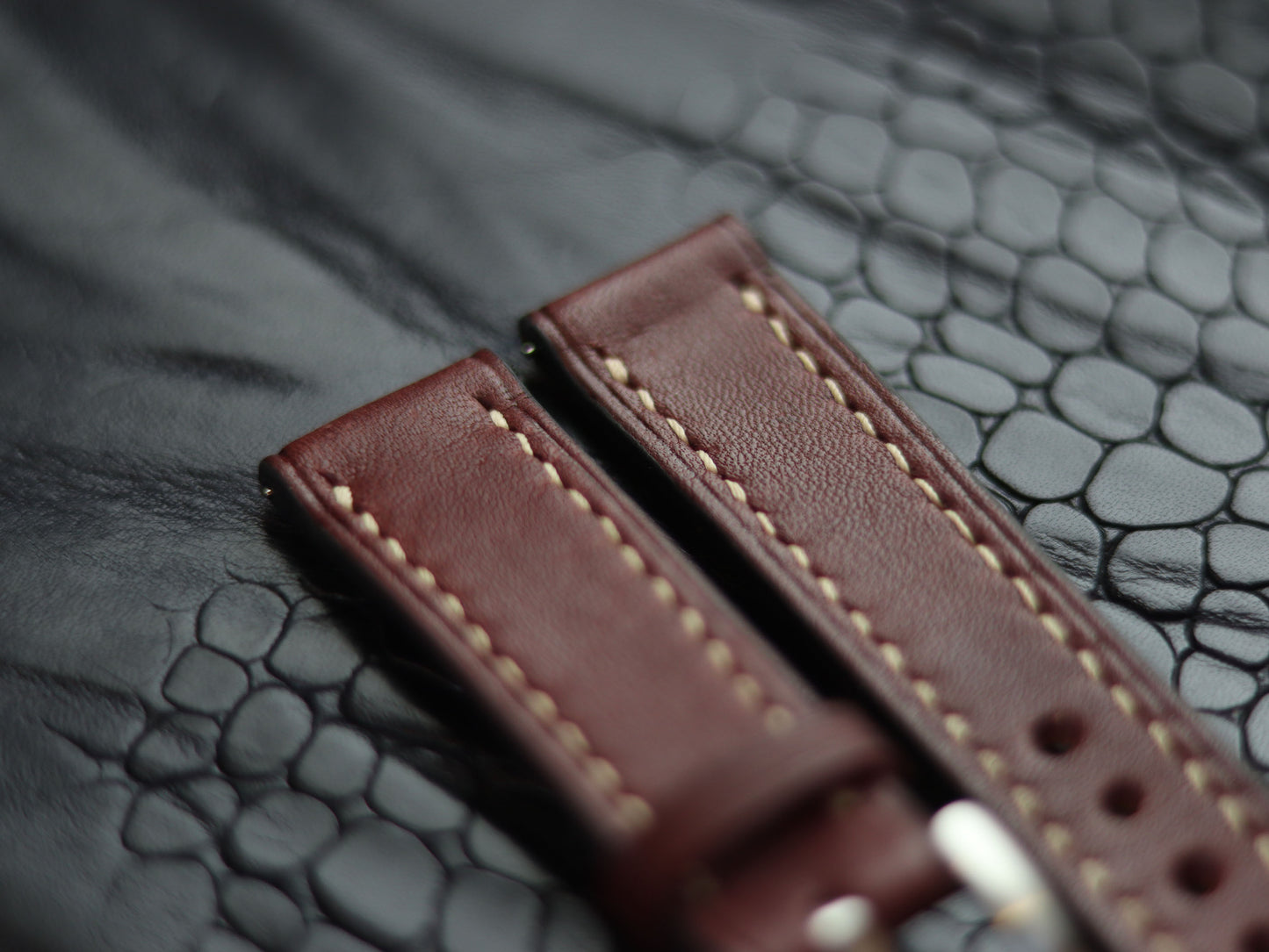 LEATHER STRAPS VINTAGE RED (BEACH)  FULL STITCHED GRIP LEATHER GOODS