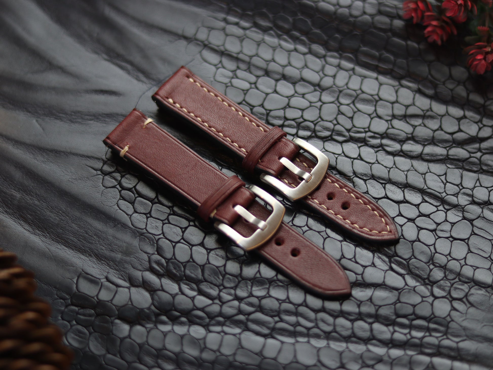 LEATHER STRAPS VINTAGE RED (BEACH)  FULL STITCHED GRIP LEATHER GOODS