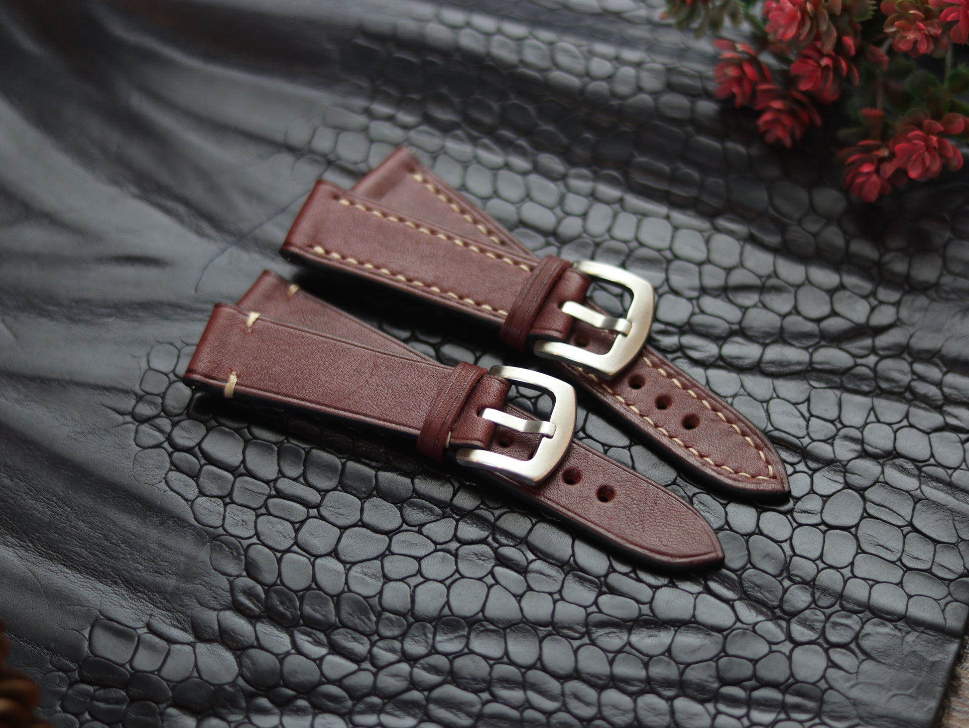 LEATHER STRAPS VINTAGE RED (BEACH)  FULL STITCHED GRIP LEATHER GOODS