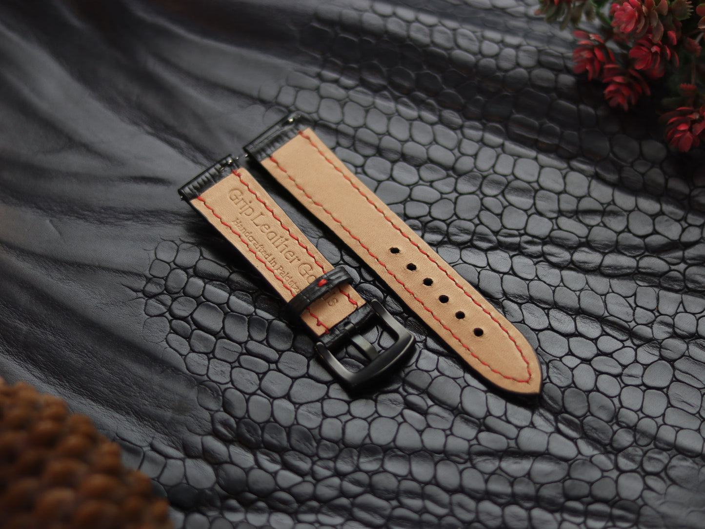 LEATHER STRAPS PYANTOM BLACK (RED)  FULL STITCHED GRIP LEATHER GOODS