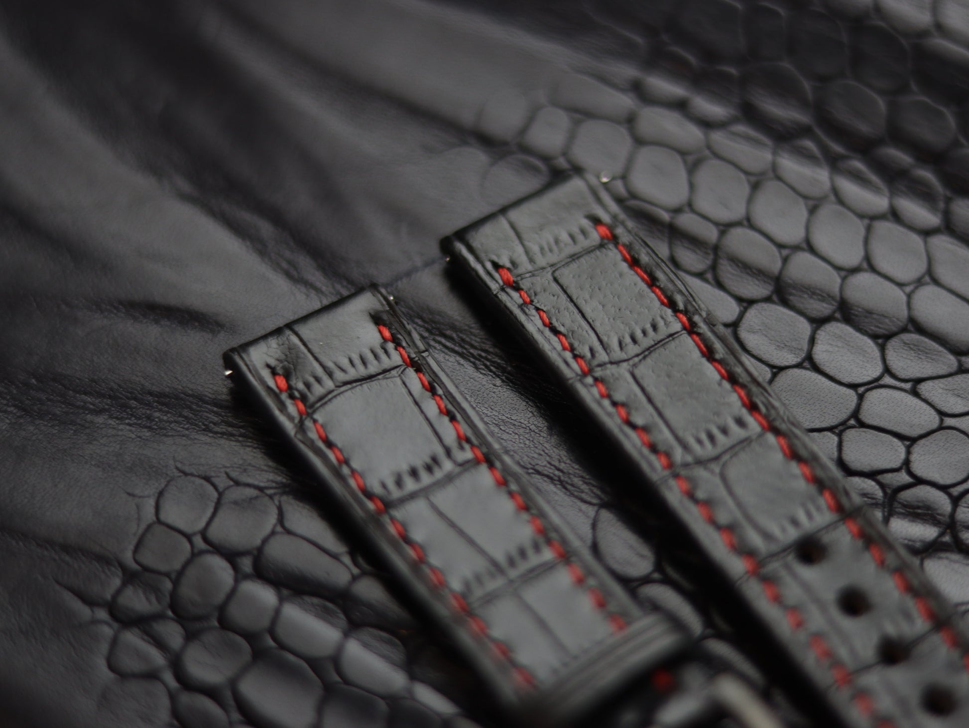 LEATHER STRAPS PYANTOM BLACK (RED)  FULL STITCHED GRIP LEATHER GOODS