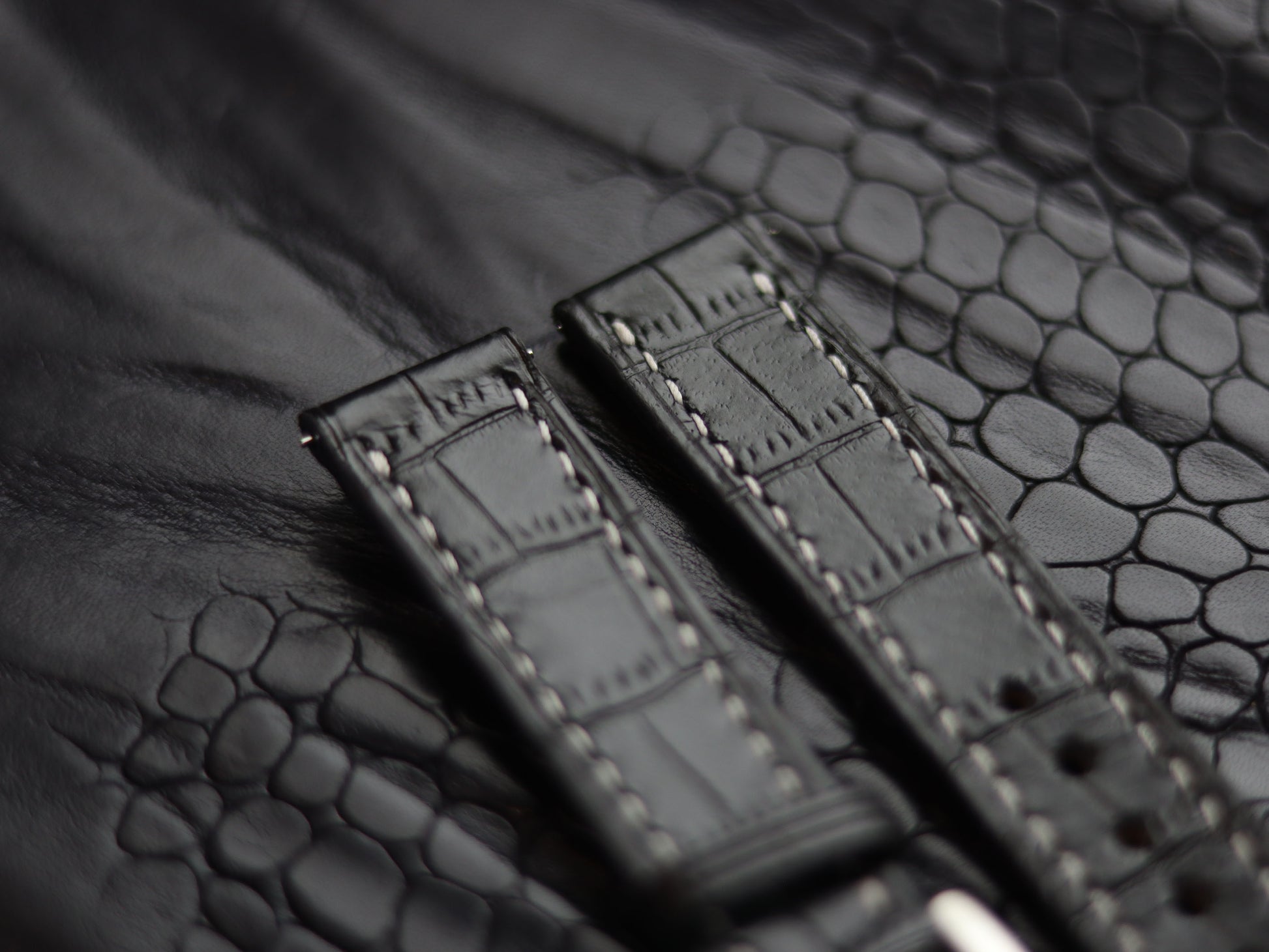 LEATHER STRAPS PHANTOM BLACK (WHITE  ) FULL STITCHED GRIP LEATHER GOODS