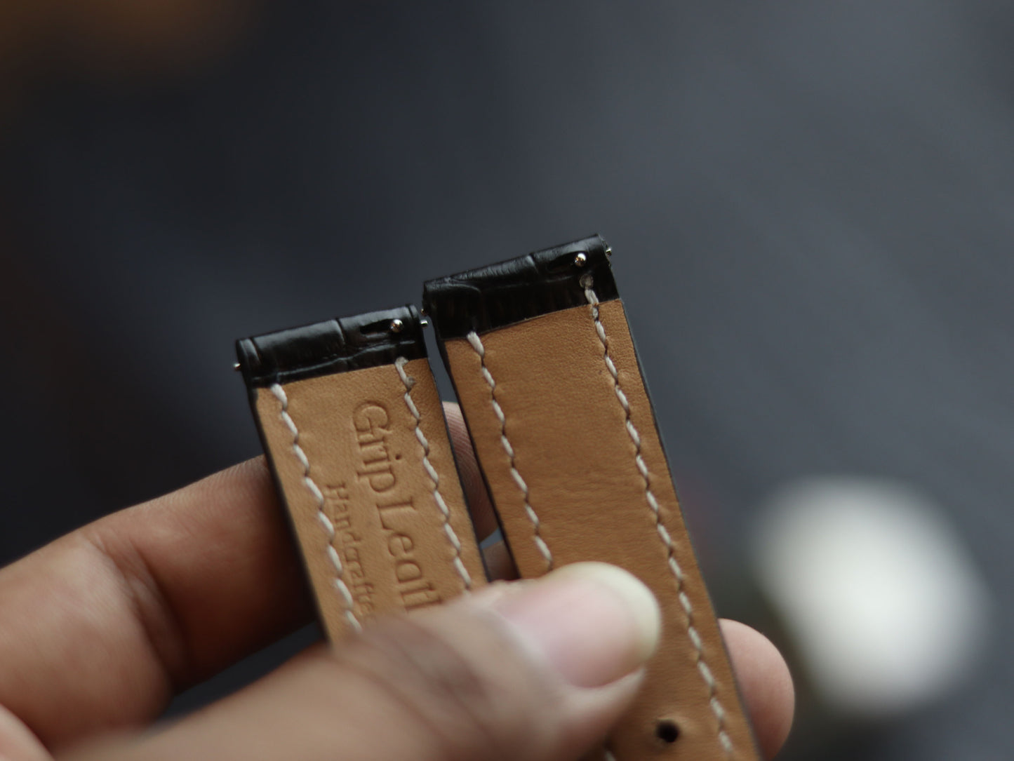 LEATHER STRAPS MATTE  BLACK (BLACK) FULL STITCHED GRIP LEATHER GOODS