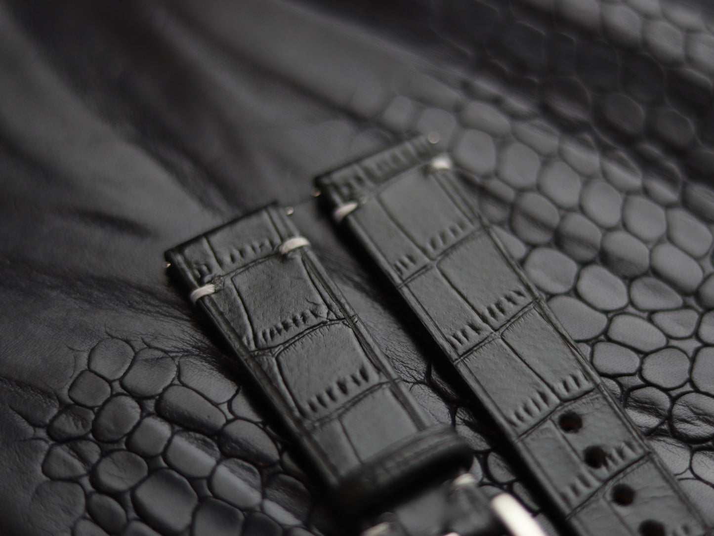 LEATHER STRAPS PHANTOM BLACK (WHITE) MINIMAL STITCHED GRIP LEATHER GOODS