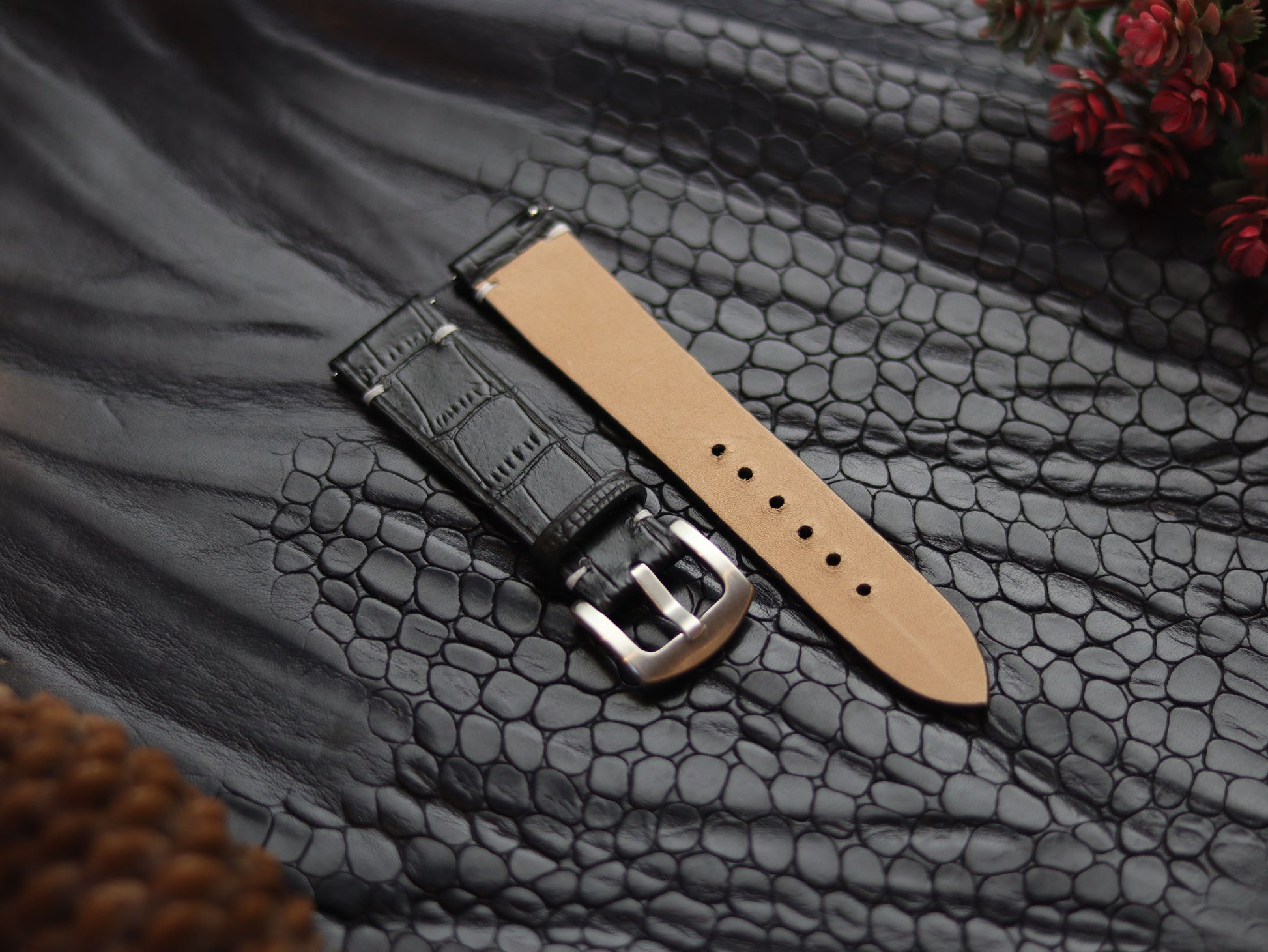 LEATHER STRAPS PHANTOM BLACK (WHITE) MINIMAL STITCHED GRIP LEATHER GOODS