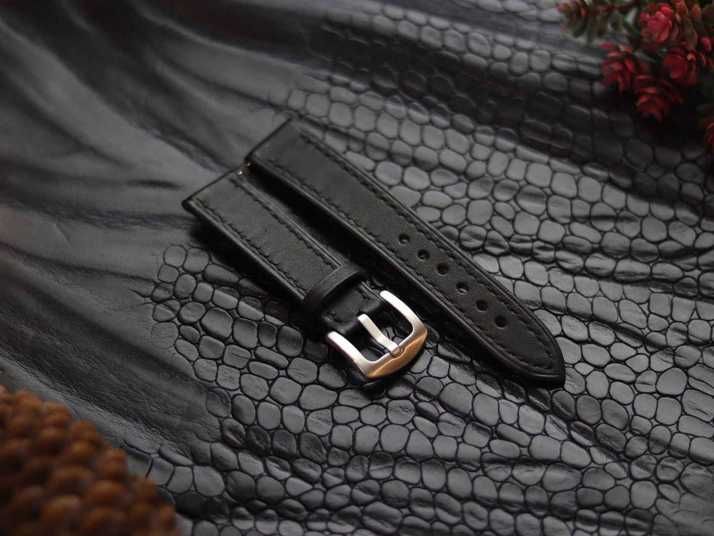 LEATHER STRAPS MATTE  BLACK (BLACK) FULL STITCHED GRIP LEATHER GOODS
