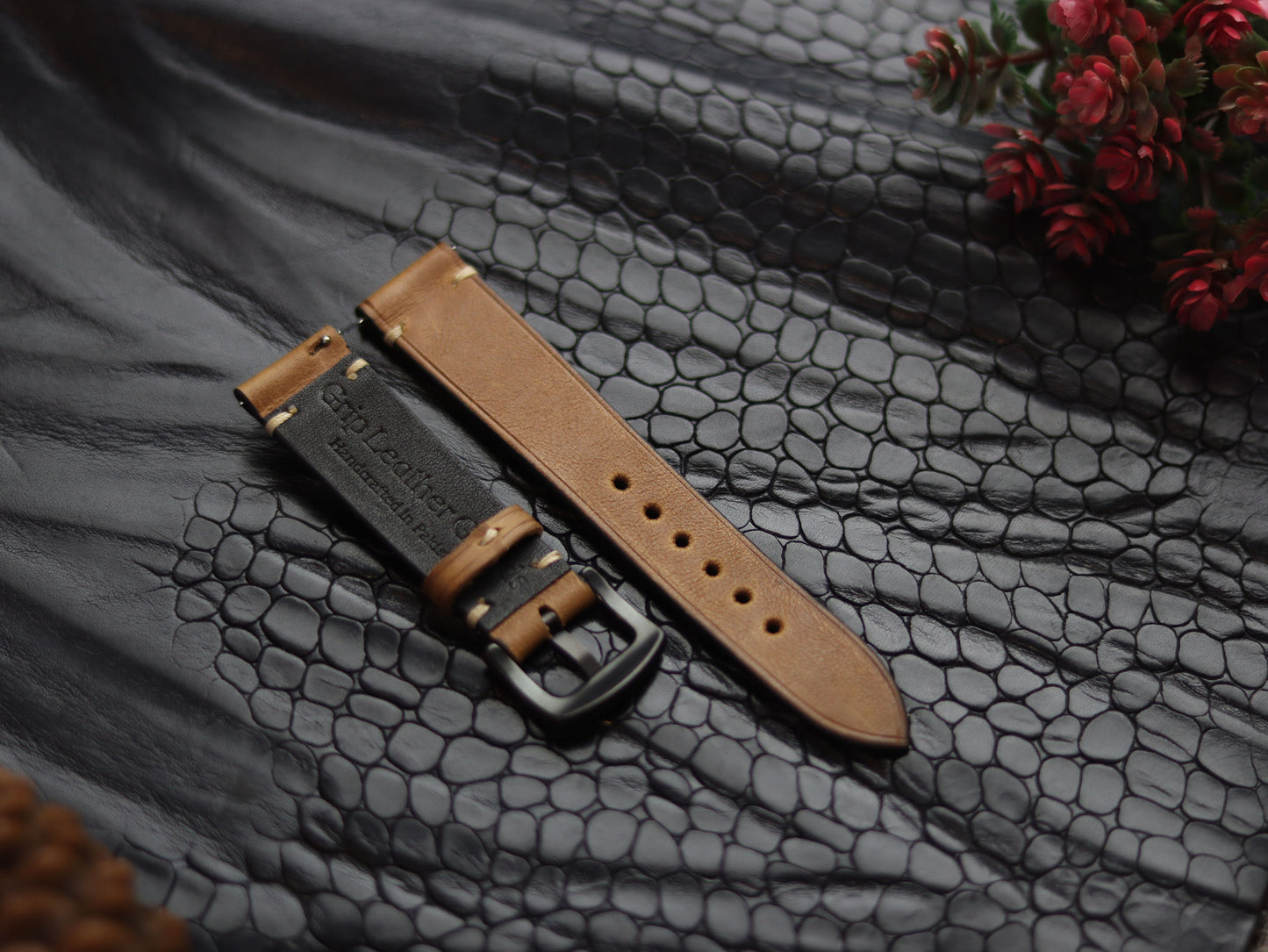 LEATHER STRAPS PEBBLE BROWN (BEACH)  MINIMAL STITCHED GRIP LEATHER GOODS