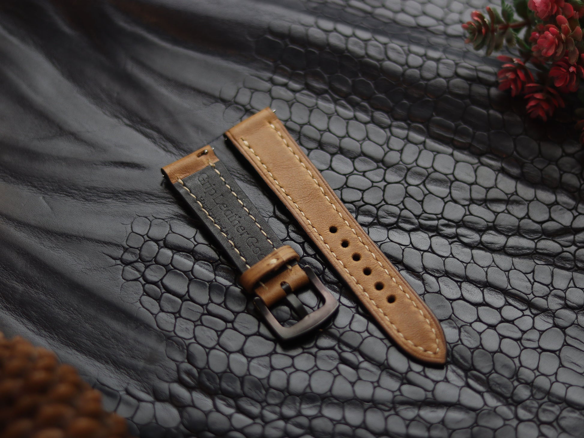 LEATHER STRAPS PEBBLE BROWN (BEACH)  FULL STITCHED GRIP LEATHER GOODS
