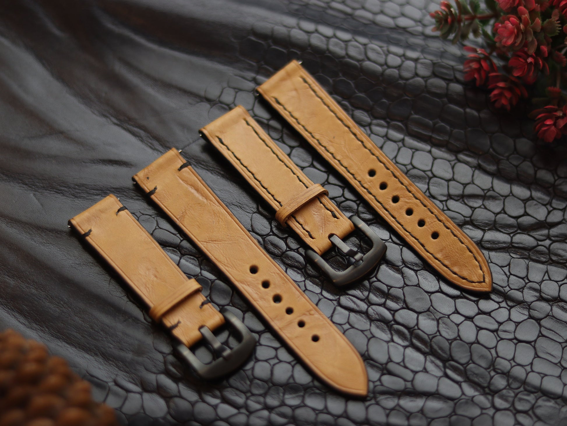 LEATHER STRAPS CLASSIC OAK (BLACK)  FULL STITCHED GRIP LEATHER GOODS