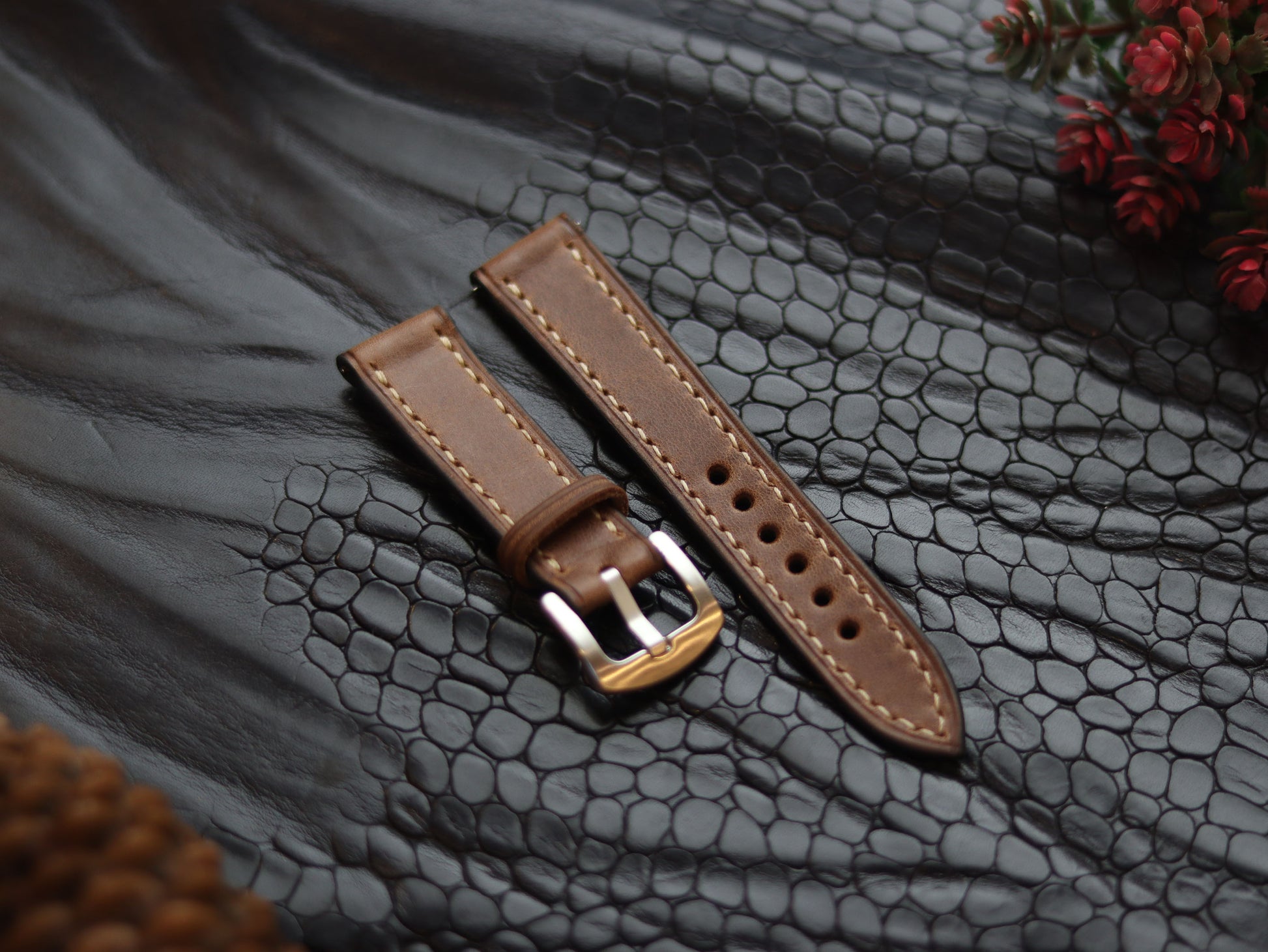 LEATHER STRAPS  COFFEE BROWN (BEACH) FULL STITCHED GRIP LEATHER GOODS