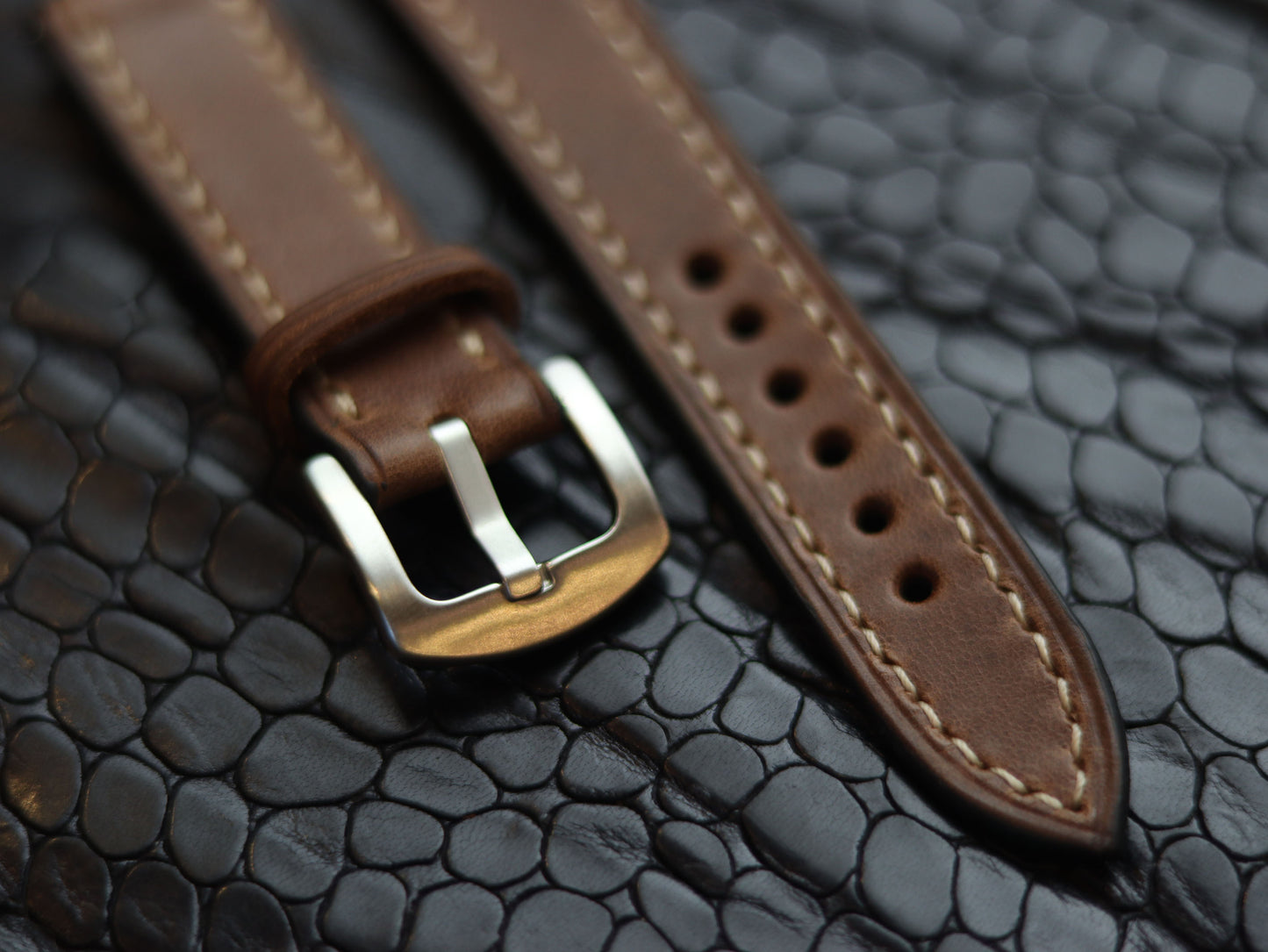 LEATHER STRAPS  COFFEE BROWN (BEACH) FULL STITCHED GRIP LEATHER GOODS