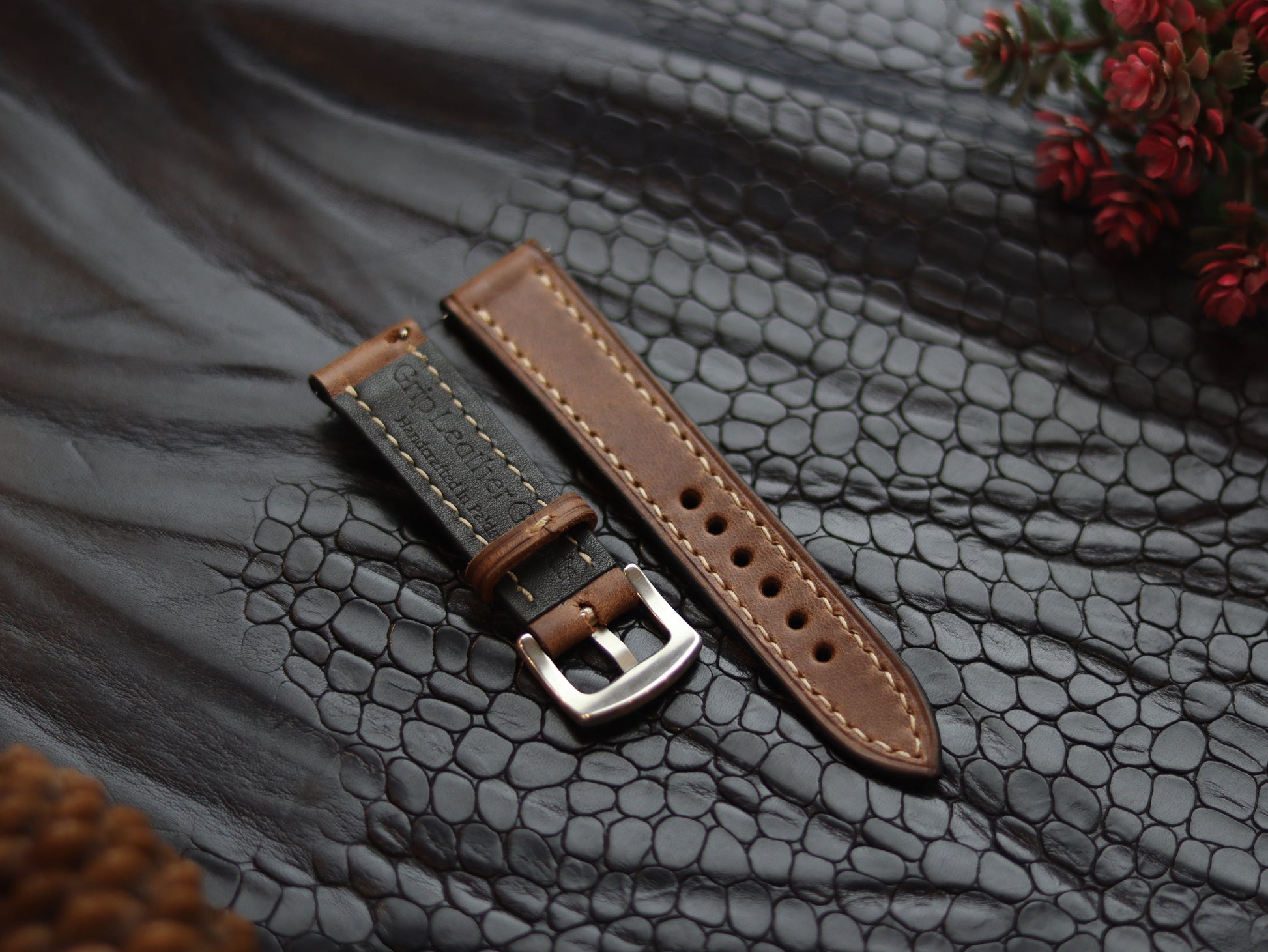 LEATHER STRAPS  COFFEE BROWN (BEACH) FULL STITCHED GRIP LEATHER GOODS
