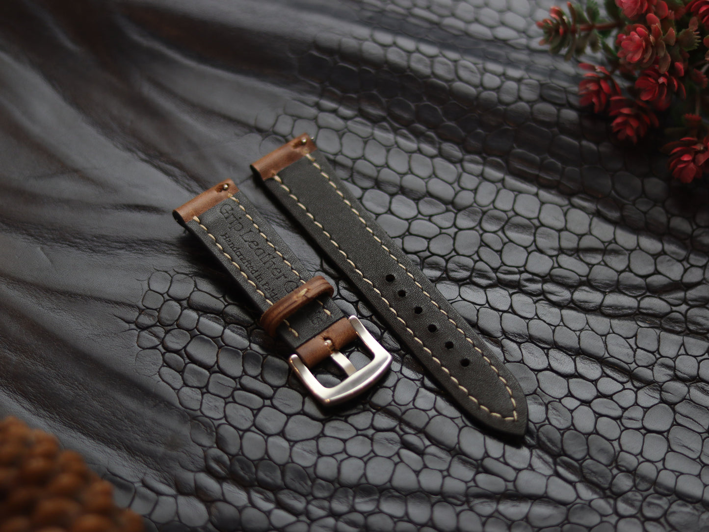 LEATHER STRAPS  COFFEE BROWN (BEACH) FULL STITCHED GRIP LEATHER GOODS