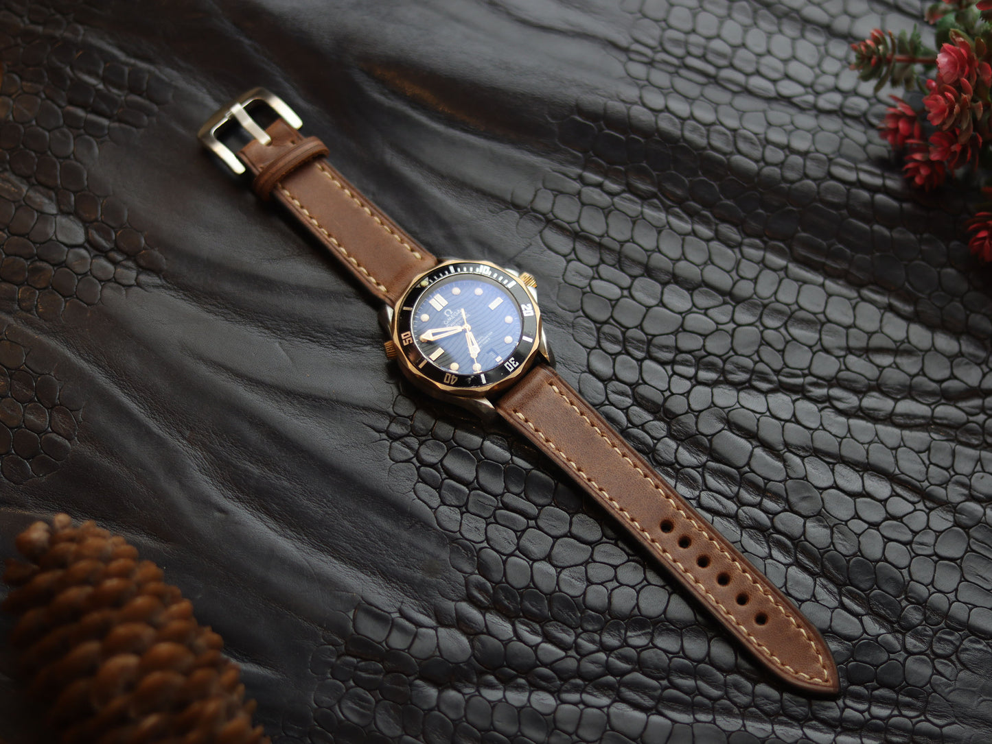 LEATHER STRAPS  COFFEE BROWN (BEACH) FULL STITCHED GRIP LEATHER GOODS