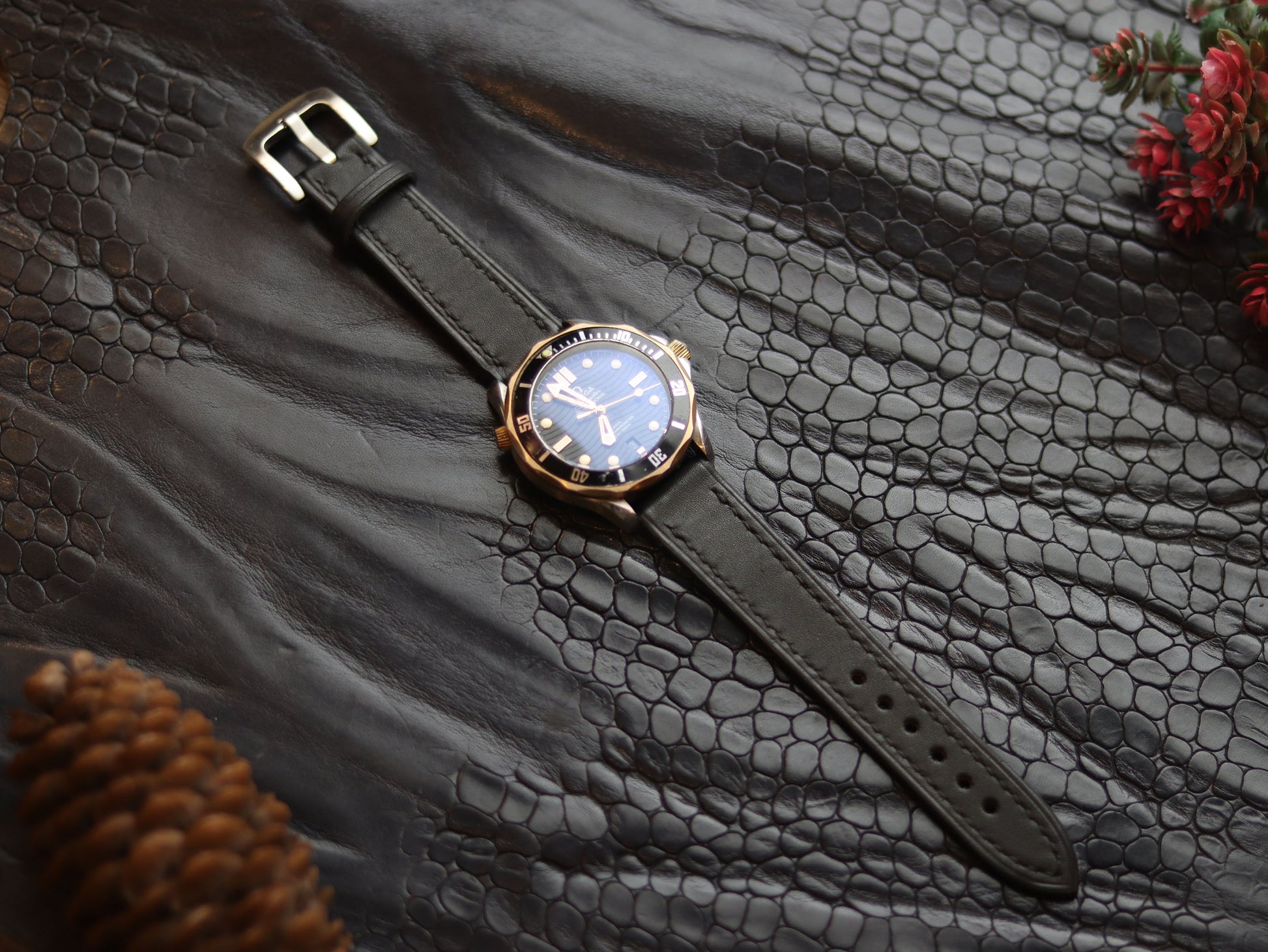 LEATHER STRAPS MATTE  BLACK (BLACK) FULL STITCHED GRIP LEATHER GOODS