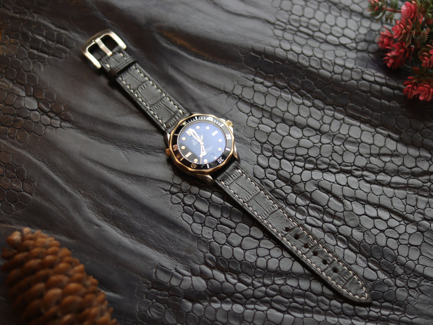 LEATHER STRAPS PHANTOM BLACK (WHITE  ) FULL STITCHED GRIP LEATHER GOODS