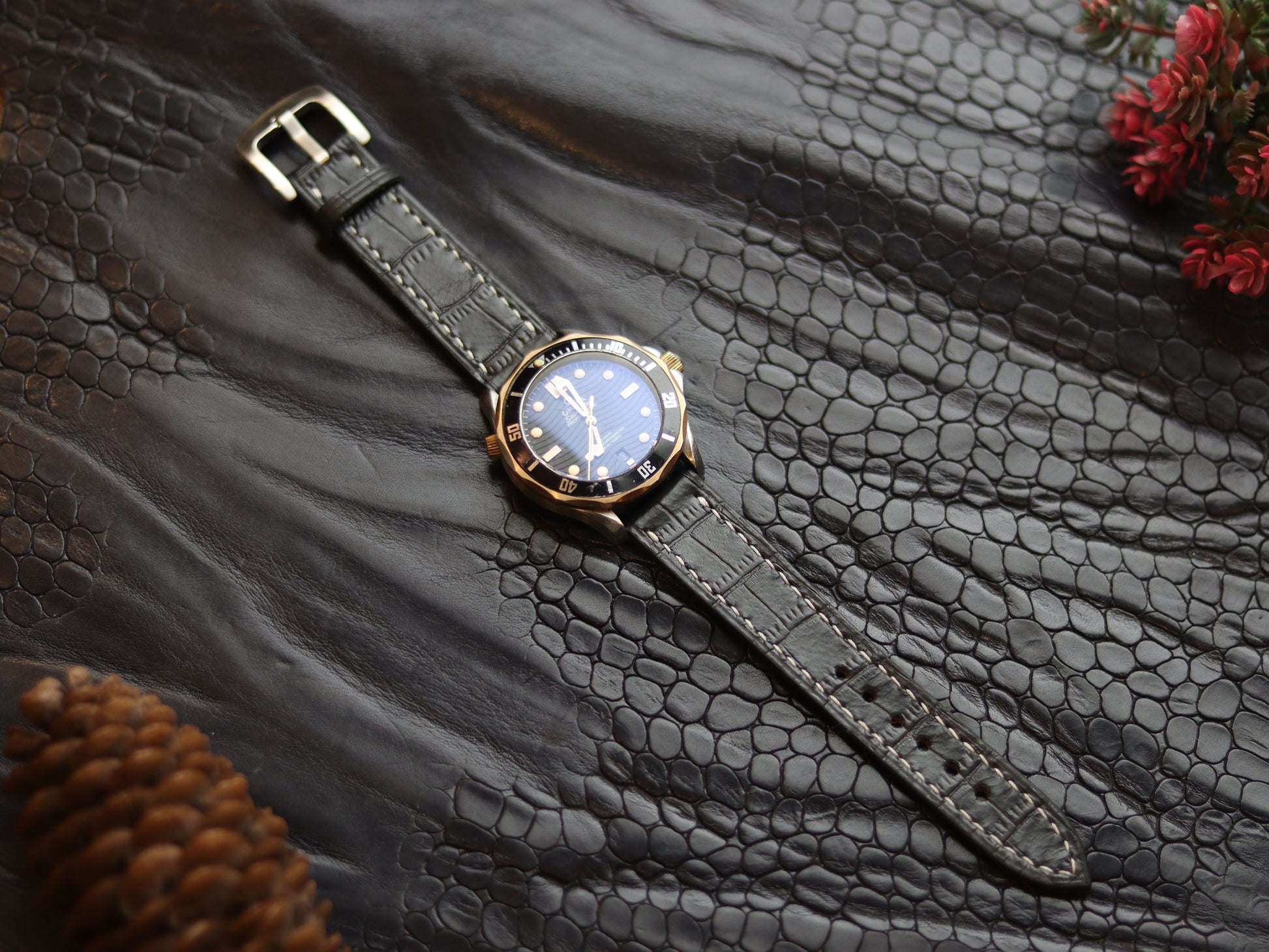 LEATHER STRAPS PHANTOM BLACK (WHITE  ) FULL STITCHED GRIP LEATHER GOODS