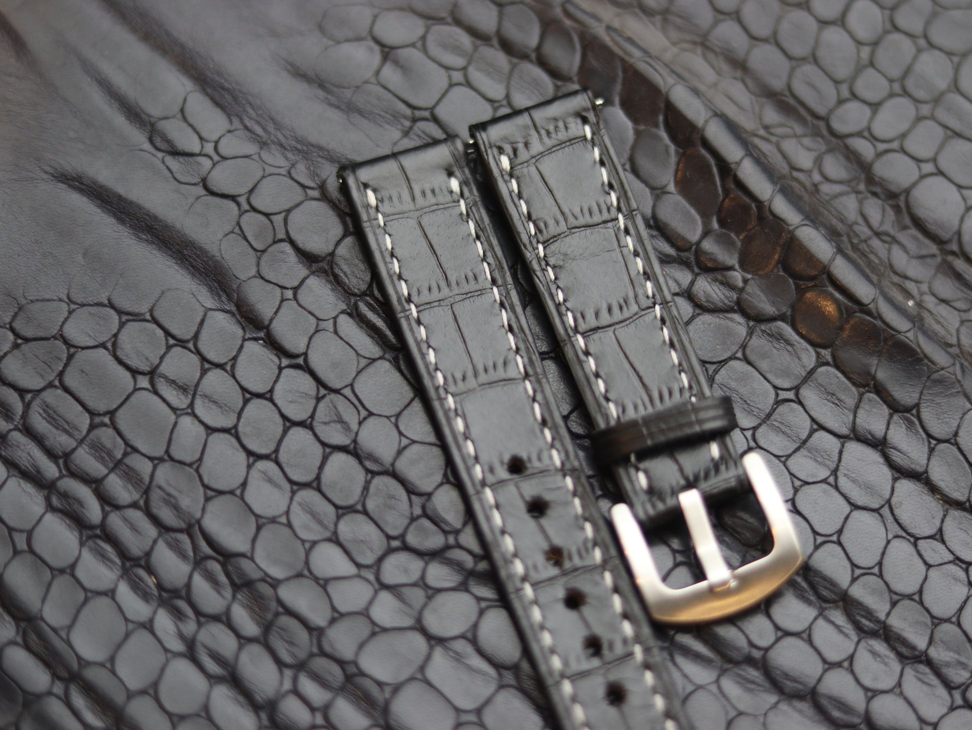 LEATHER STRAPS PHANTOM BLACK (WHITE  ) FULL STITCHED GRIP LEATHER GOODS