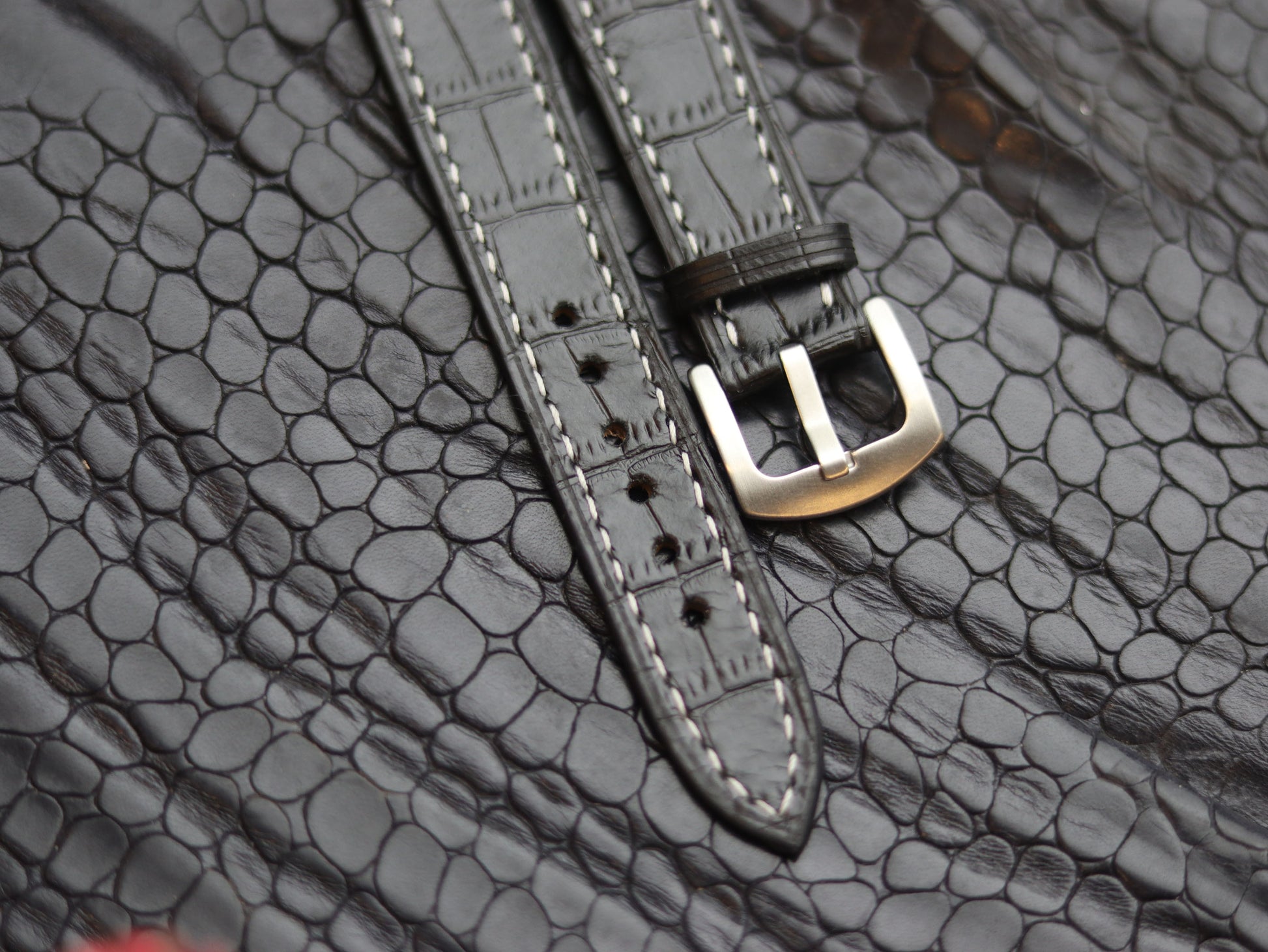 LEATHER STRAPS PHANTOM BLACK (WHITE  ) FULL STITCHED GRIP LEATHER GOODS