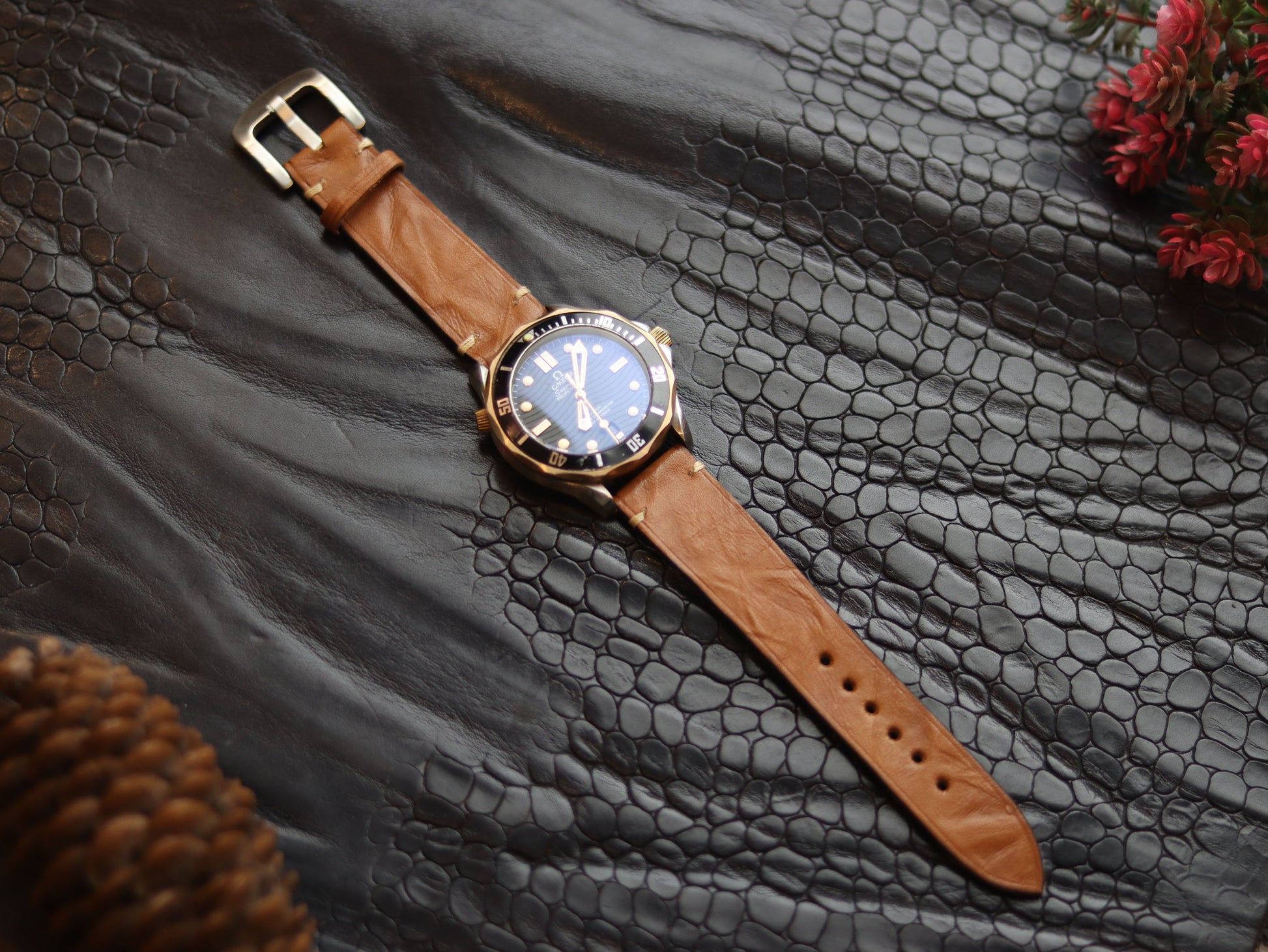 LEATHER STRAPS TEN BROWN (BEACH)  MINIMAL STITCHED GRIP LEATHER GOODS