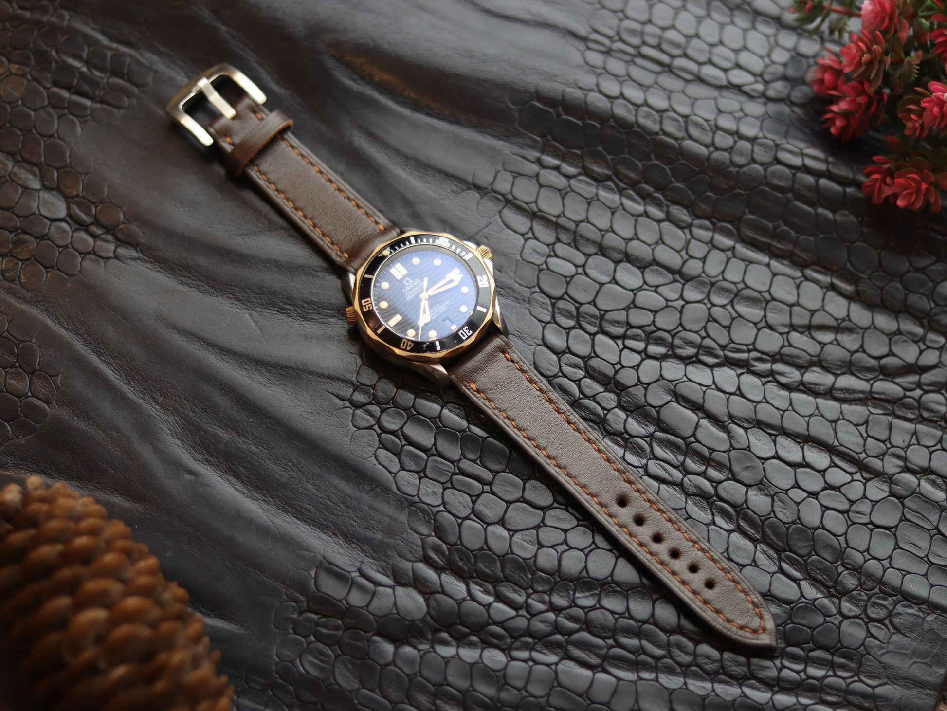 LEATHER STRAPS RUSTIC BROWN  (BROWN) FULL STITCHED GRIP LEATHER GOODS