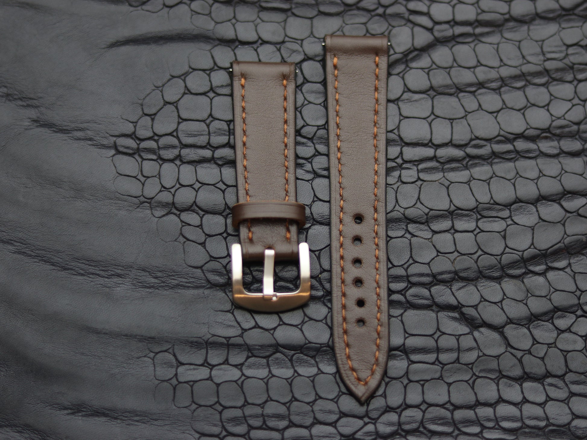 LEATHER STRAPS RUSTIC BROWN  (BROWN) FULL STITCHED GRIP LEATHER GOODS