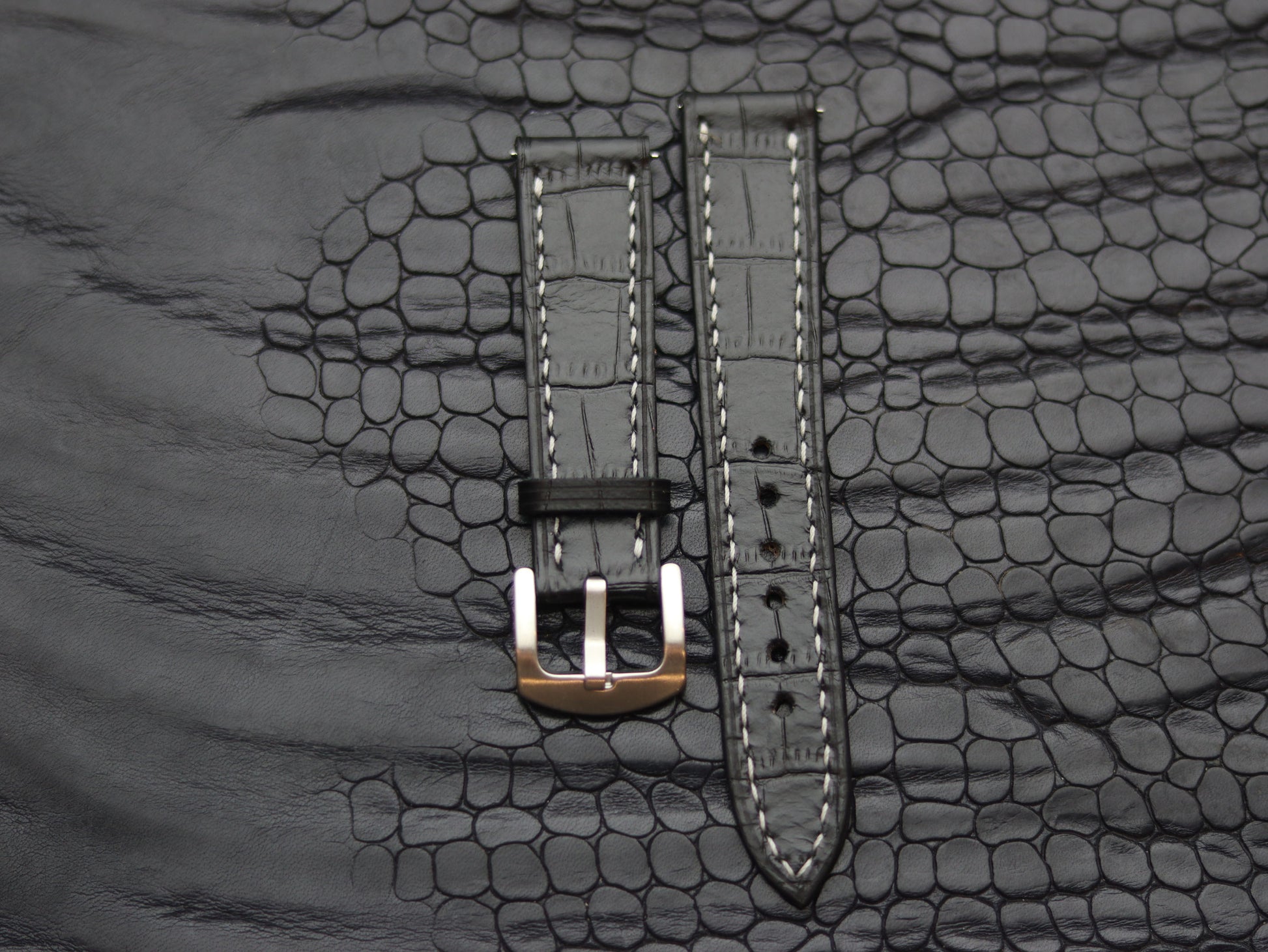 LEATHER STRAPS PHANTOM BLACK (WHITE  ) FULL STITCHED GRIP LEATHER GOODS