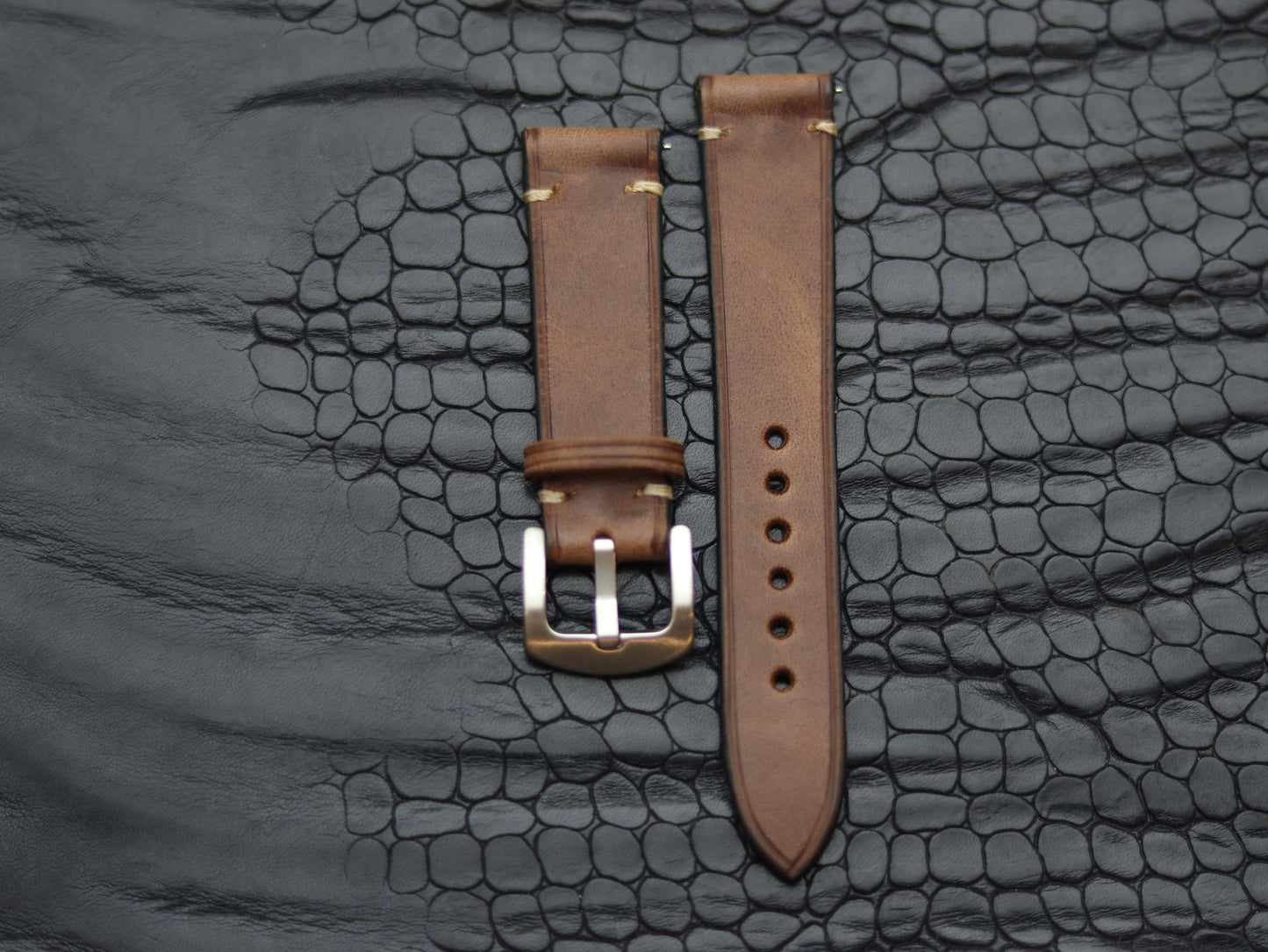 LEATHER STRAPS  COFFEE BROWN (BEACH) MINIMAL STITCHED GRIP LEATHER GOODS
