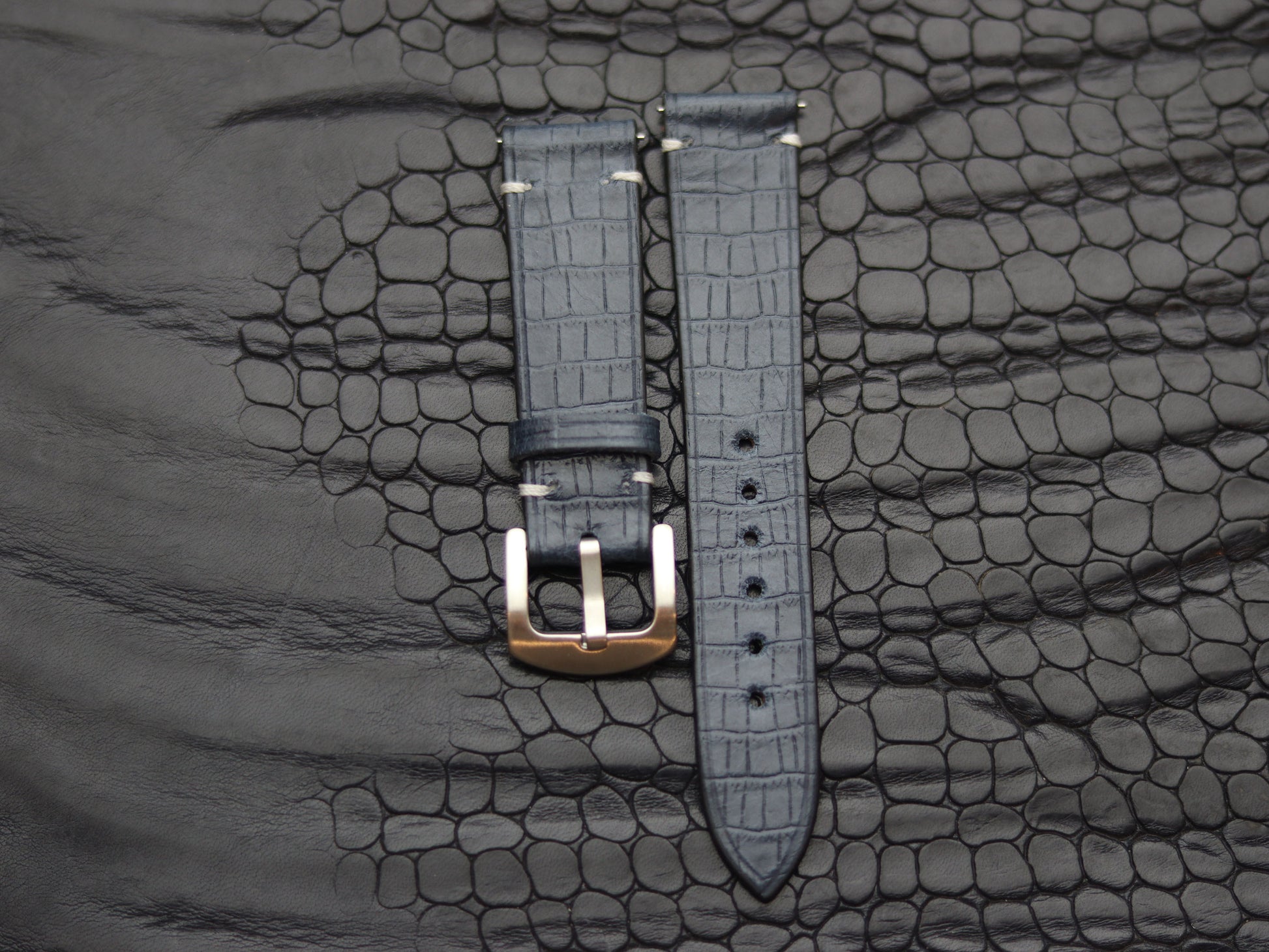 LEATHER STRAPS IMPERIAL BLUE (WHITE)  MINIMAL STITCHED GRIP LEATHER GOODS