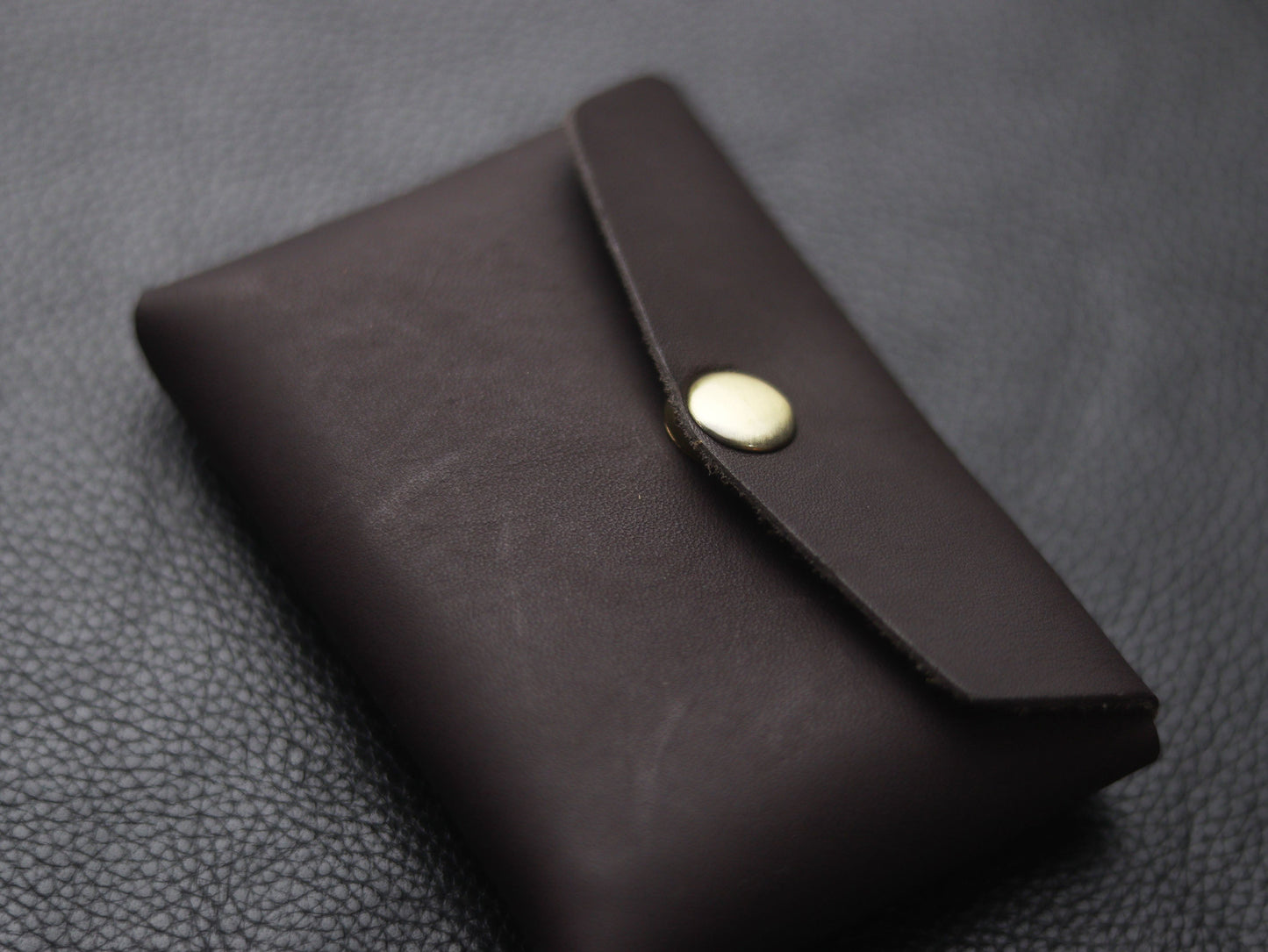 Stitchless minimalist Leather wallet & cardholder Deep Purple grip