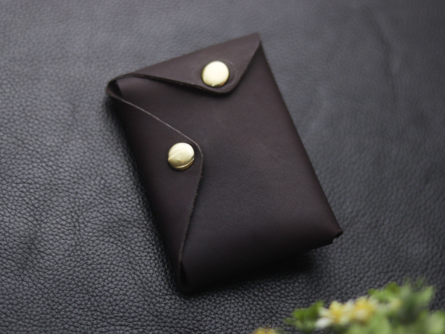Stitchless minimalist Leather wallet & cardholder Deep Purple grip