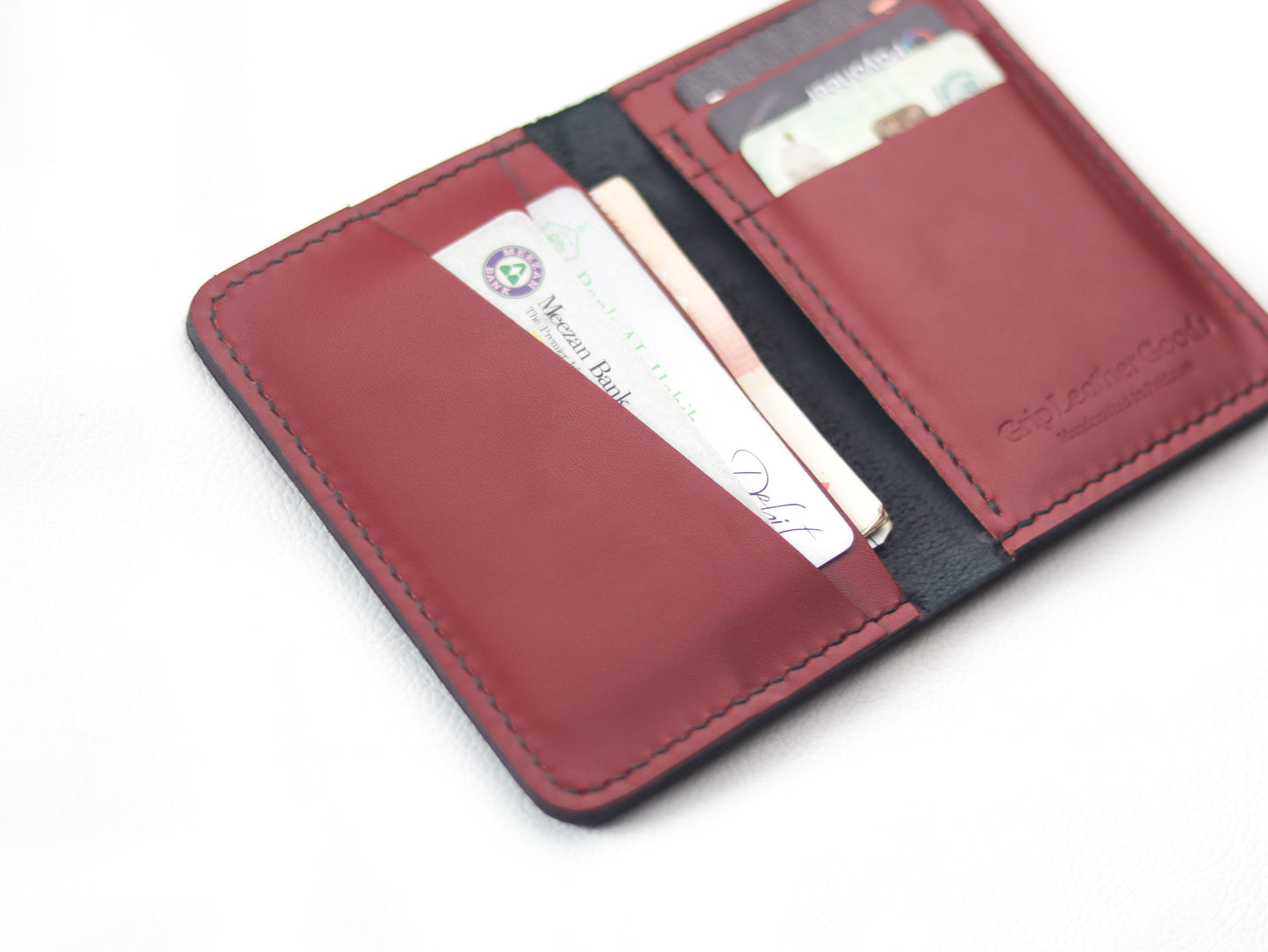BI-FOLD SNAP WALLET CRIMSON RED AND BLACK